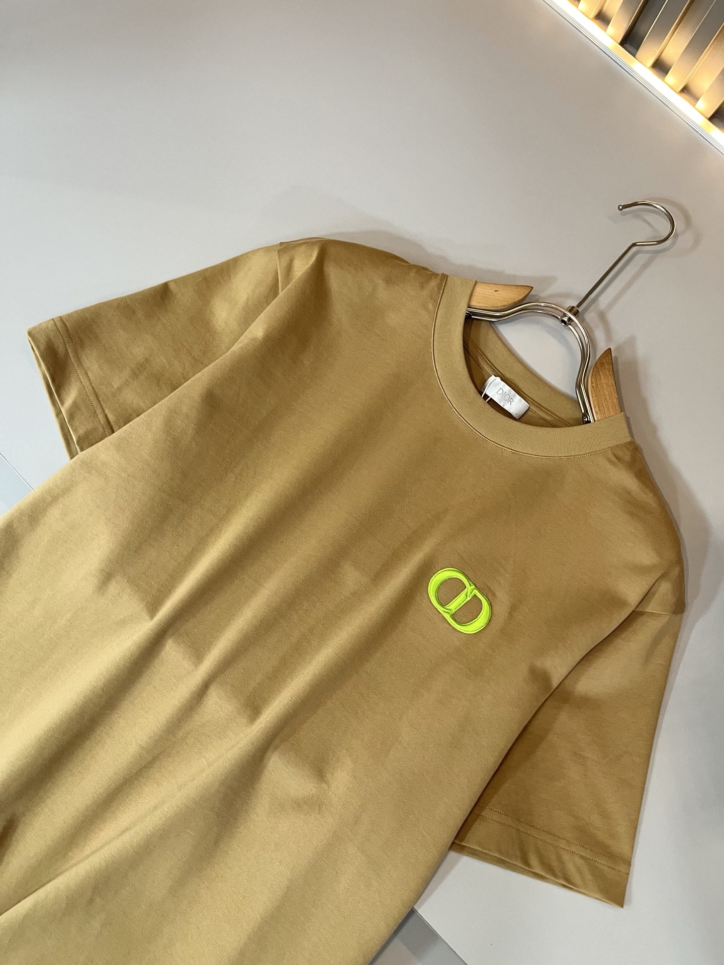 Dio*迪家 2026春夏新款男女同款👫短袖T恤，专柜同步发售！定制专属260克纯棉面料，定制原版工艺螺