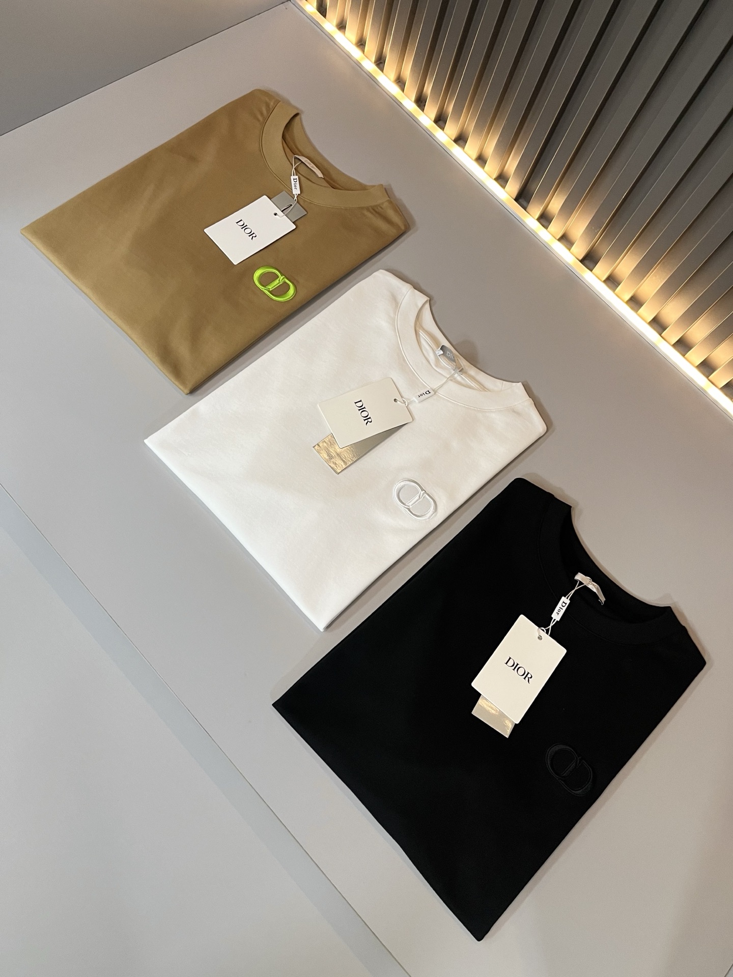 Dio*迪家 2026春夏新款男女同款👫短袖T恤，专柜同步发售！定制专属260克纯棉面料，定制原版工艺螺