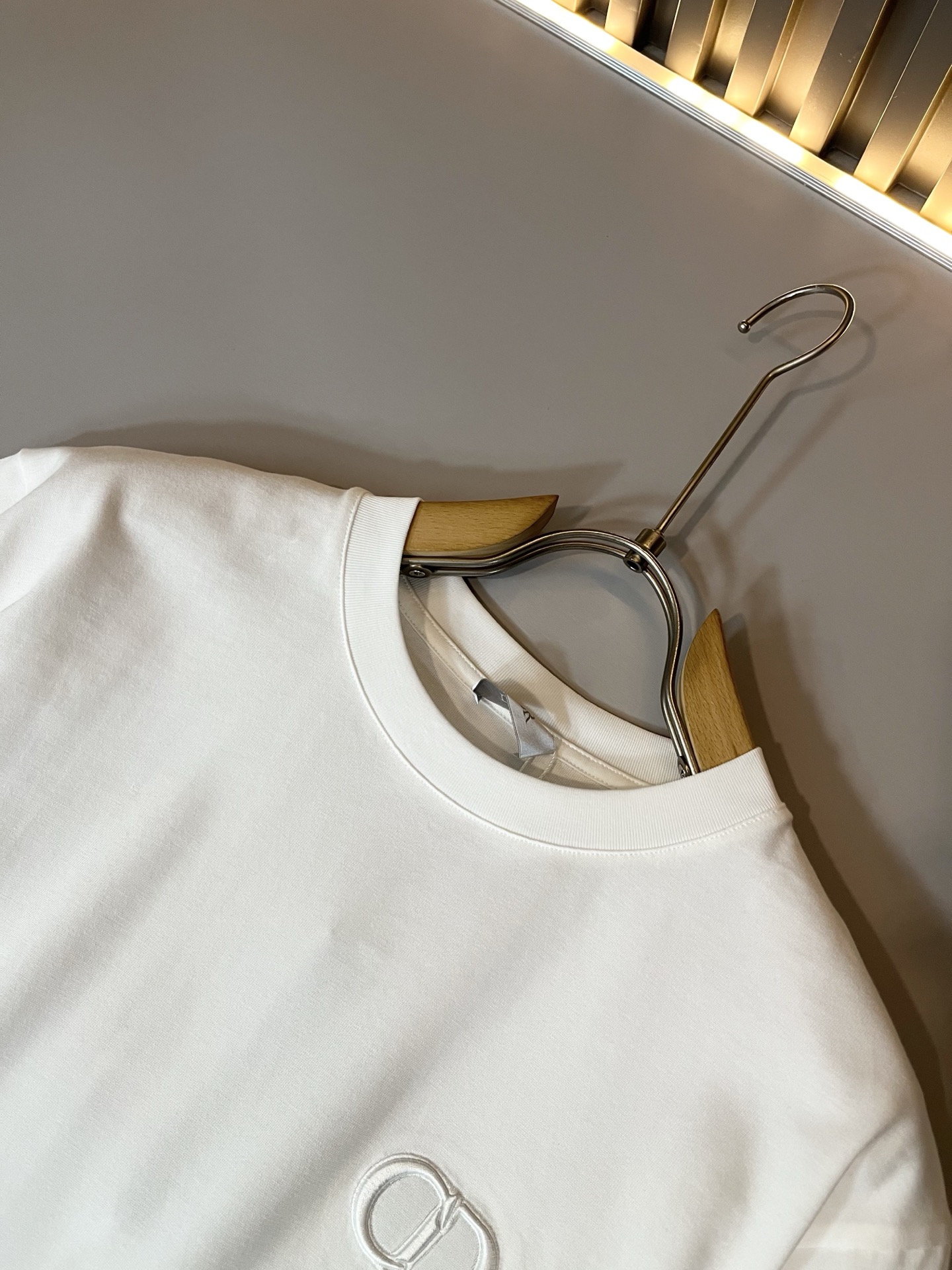 Dio*迪家 2026春夏新款男女同款👫短袖T恤，专柜同步发售！定制专属260克纯棉面料，定制原版工艺螺