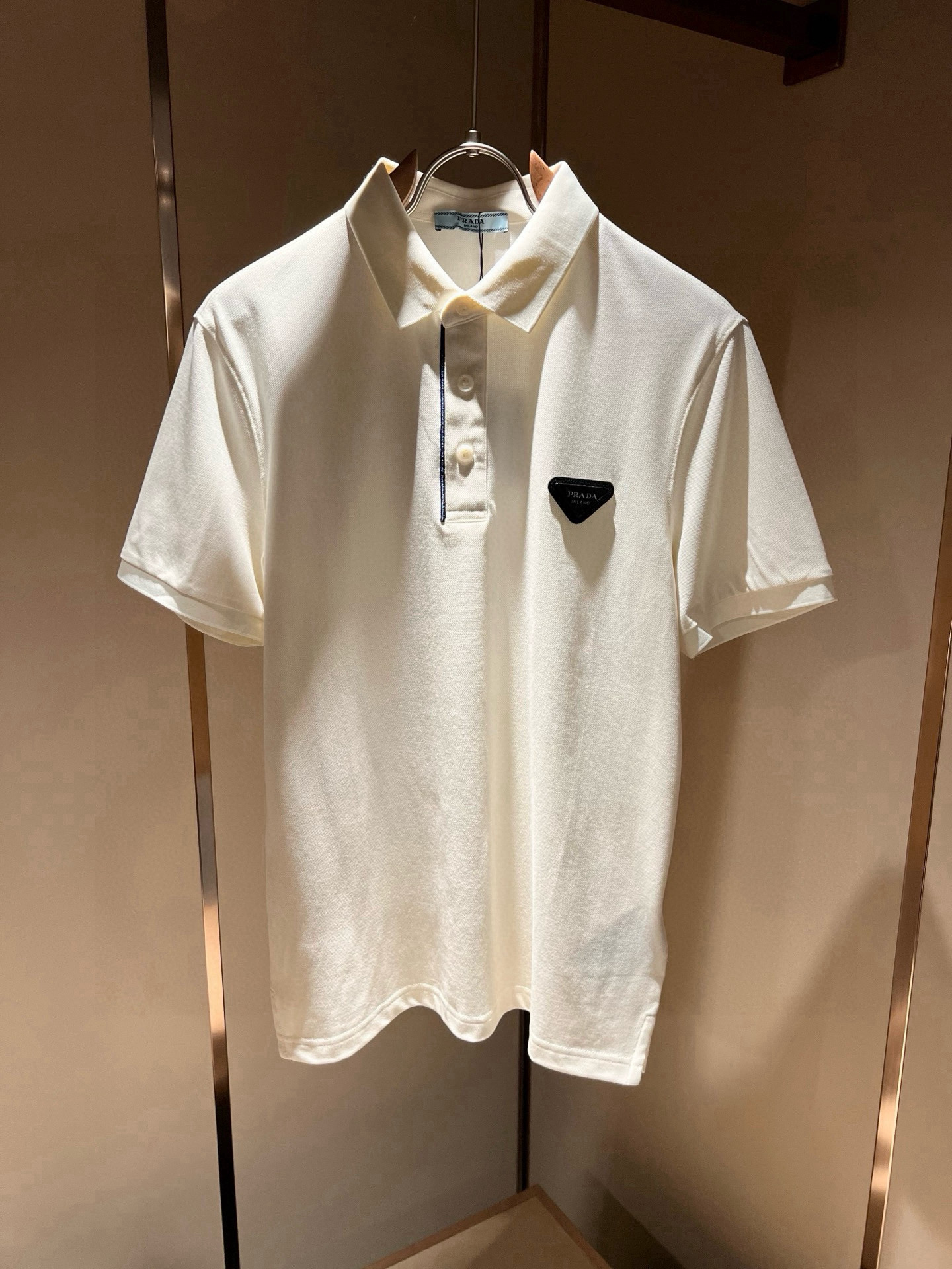 Prad*普*达 2026春夏季新款经典元素短袖Polo衫，经典大方的款式，可以穿十年都还是流行的那种，