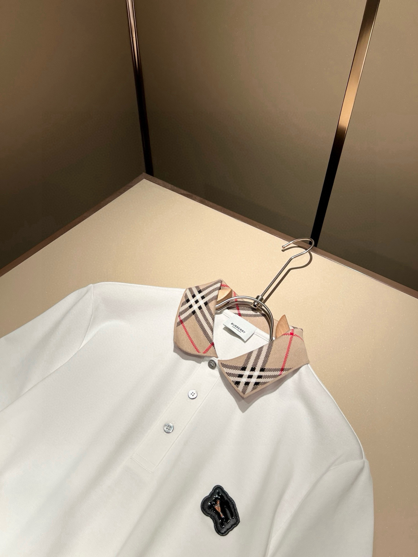 Bur*erry 巴*莉 2026春夏新款男士短袖Polo衫，品牌最新设计元素！既不单调也不复杂,恰到好