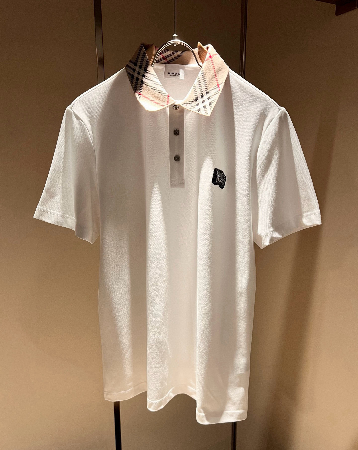 Bur*erry 巴*莉 2026春夏新款男士短袖Polo衫，品牌最新设计元素！既不单调也不复杂,恰到好