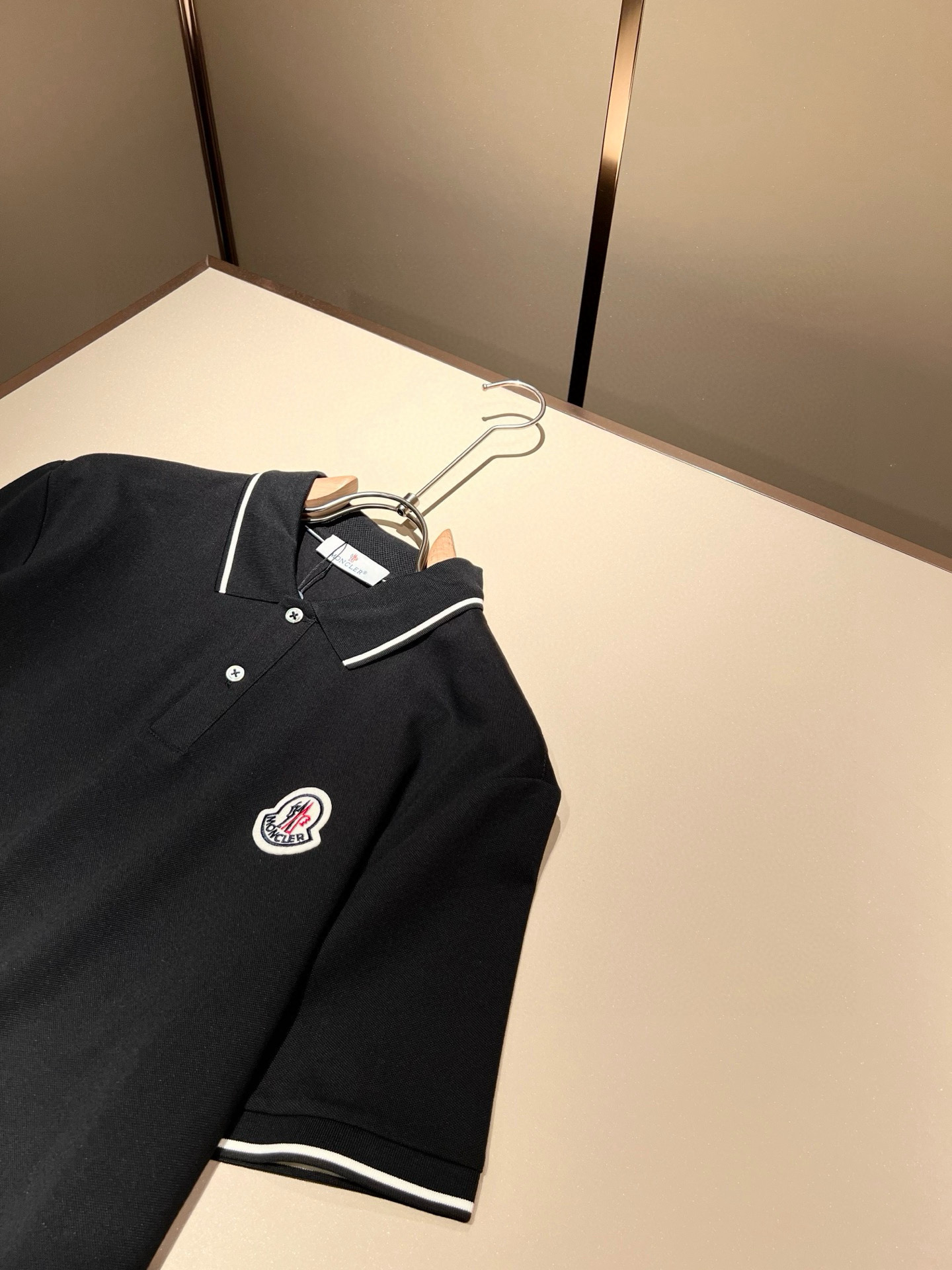 MON蒙**口2026春夏新款男士原单男士短袖POLO衫，贸易公司货，官网同步发售！此类型的基础单品是每