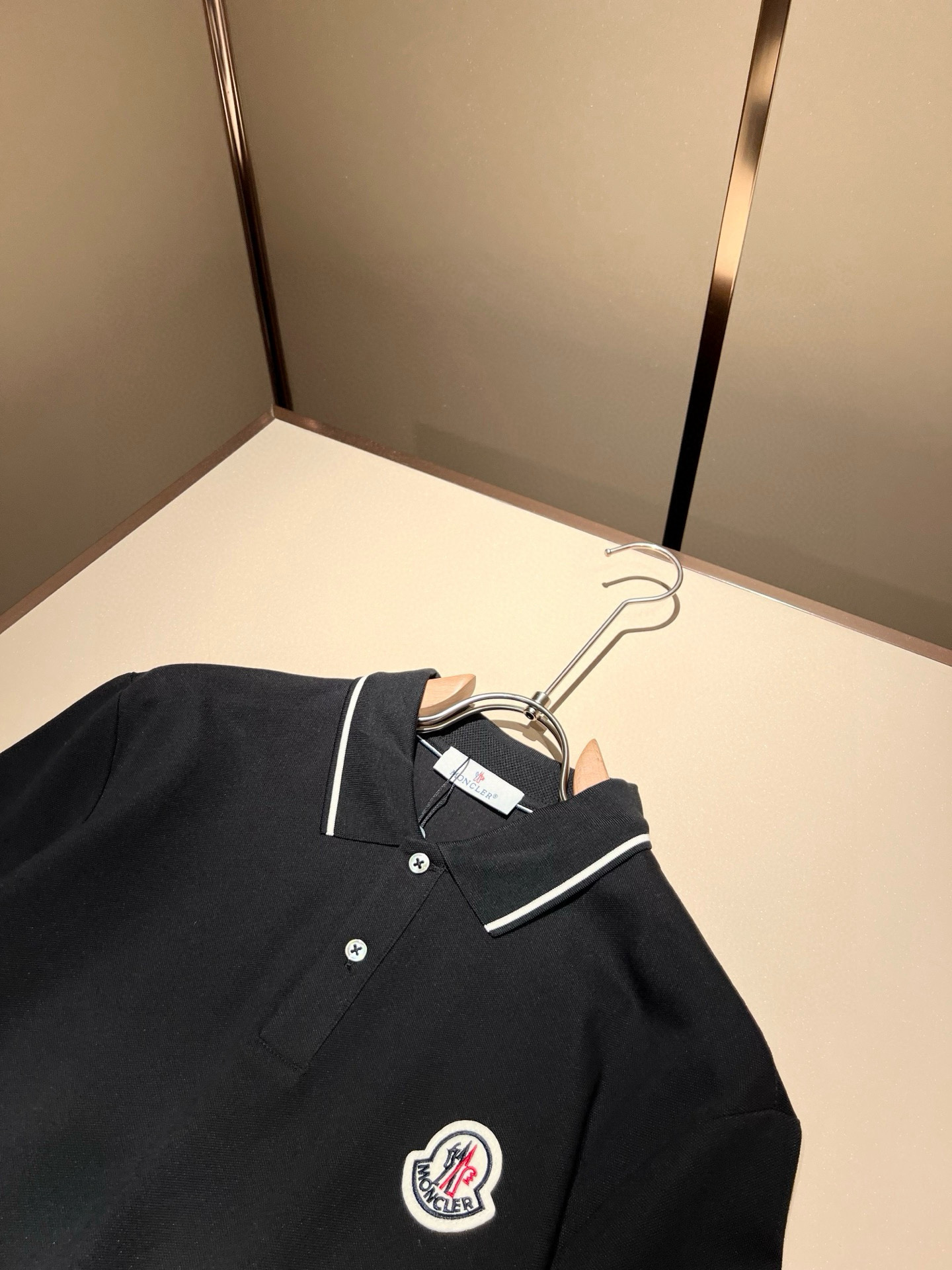 MON蒙**口2026春夏新款男士原单男士短袖POLO衫，贸易公司货，官网同步发售！此类型的基础单品是每