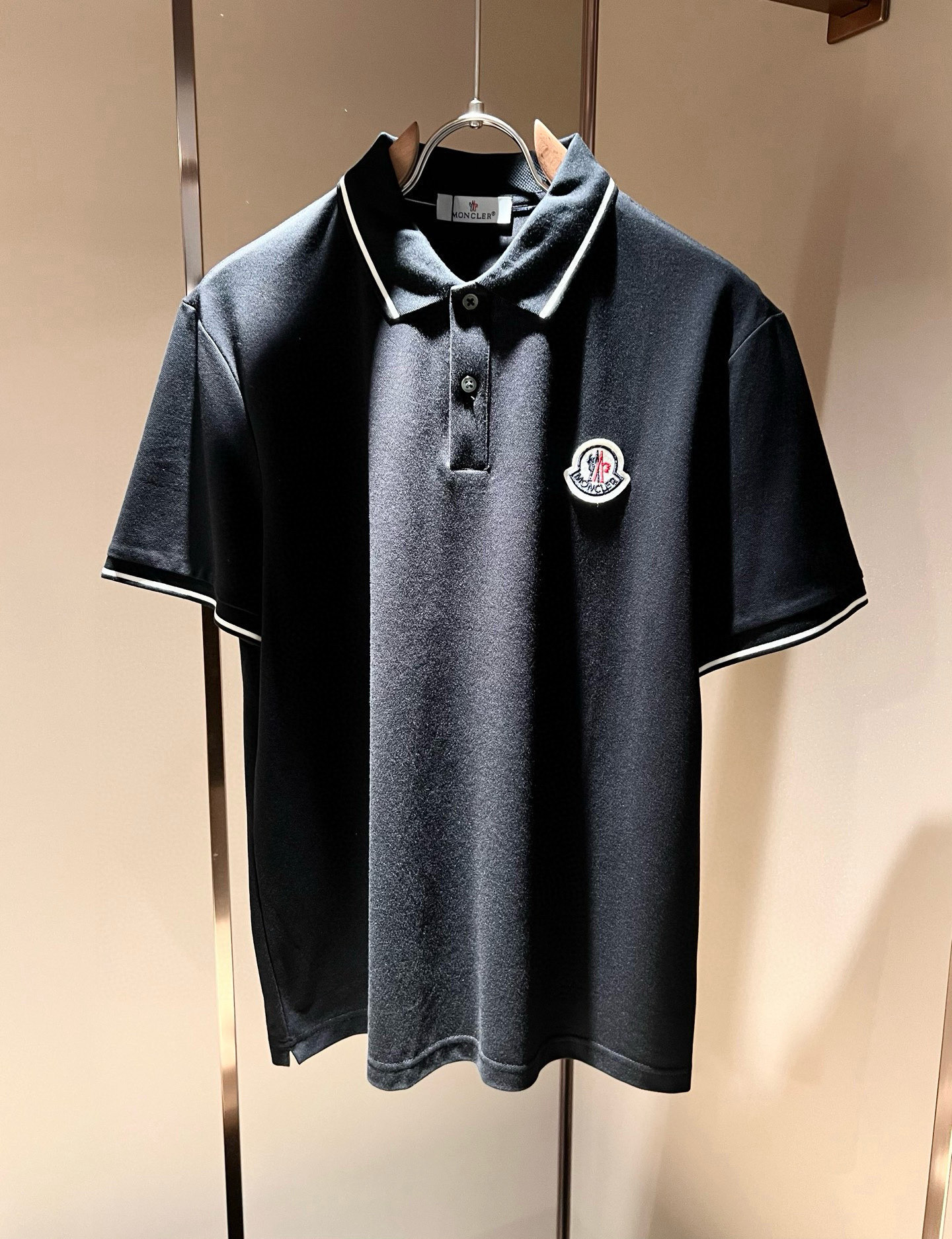 MON蒙**口2026春夏新款男士原单男士短袖POLO衫，贸易公司货，官网同步发售！此类型的基础单品是每