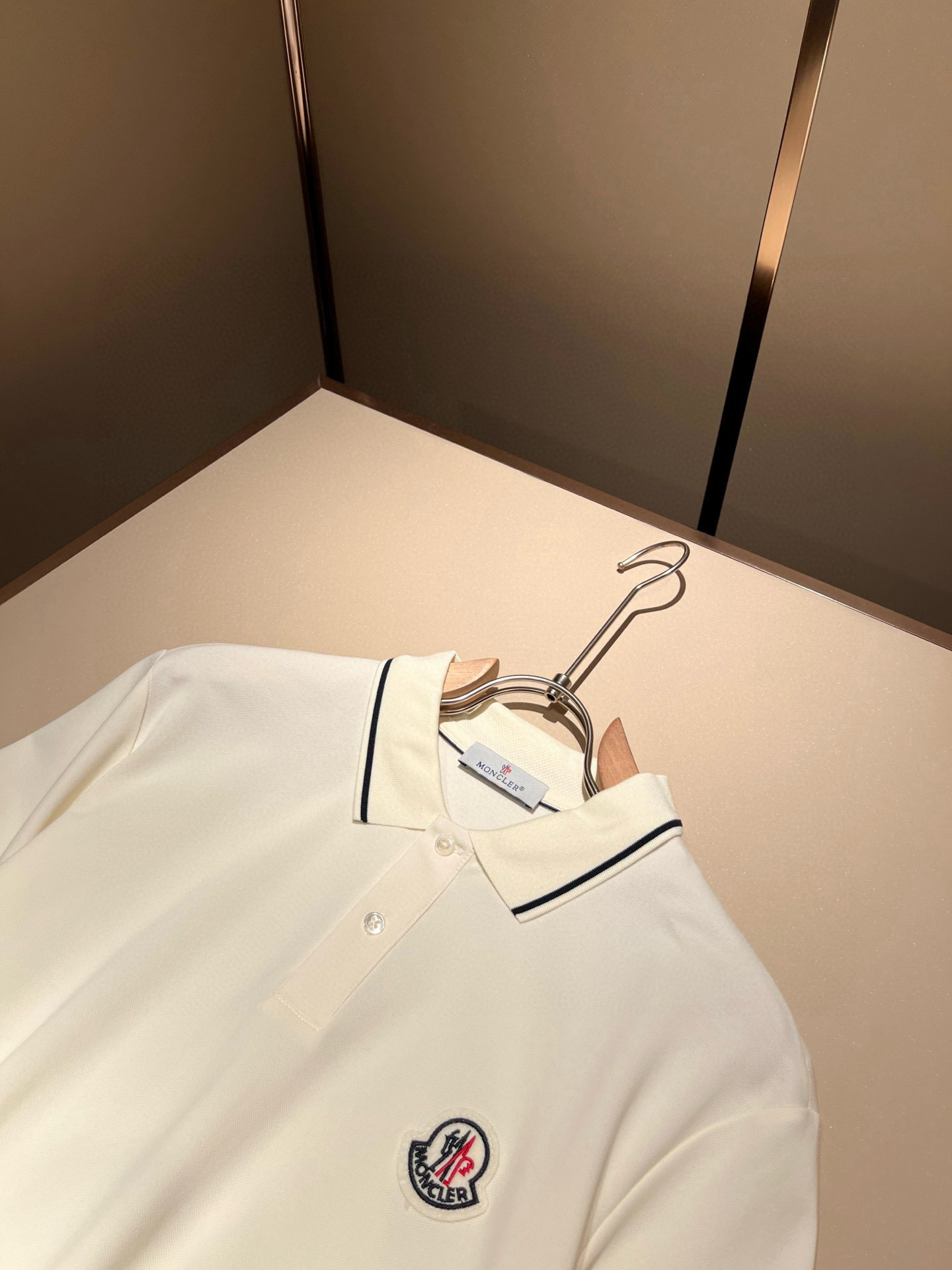 MON蒙**口2026春夏新款男士原单男士短袖POLO衫，贸易公司货，官网同步发售！此类型的基础单品是每