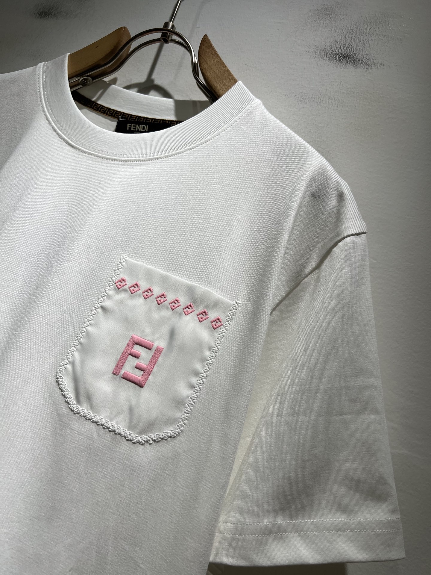 FEN*I 芬*迪2026春夏新款FD家族FF男女同款👫短袖T恤，男女同款👫百搭极简短袖。意大利原厂订单