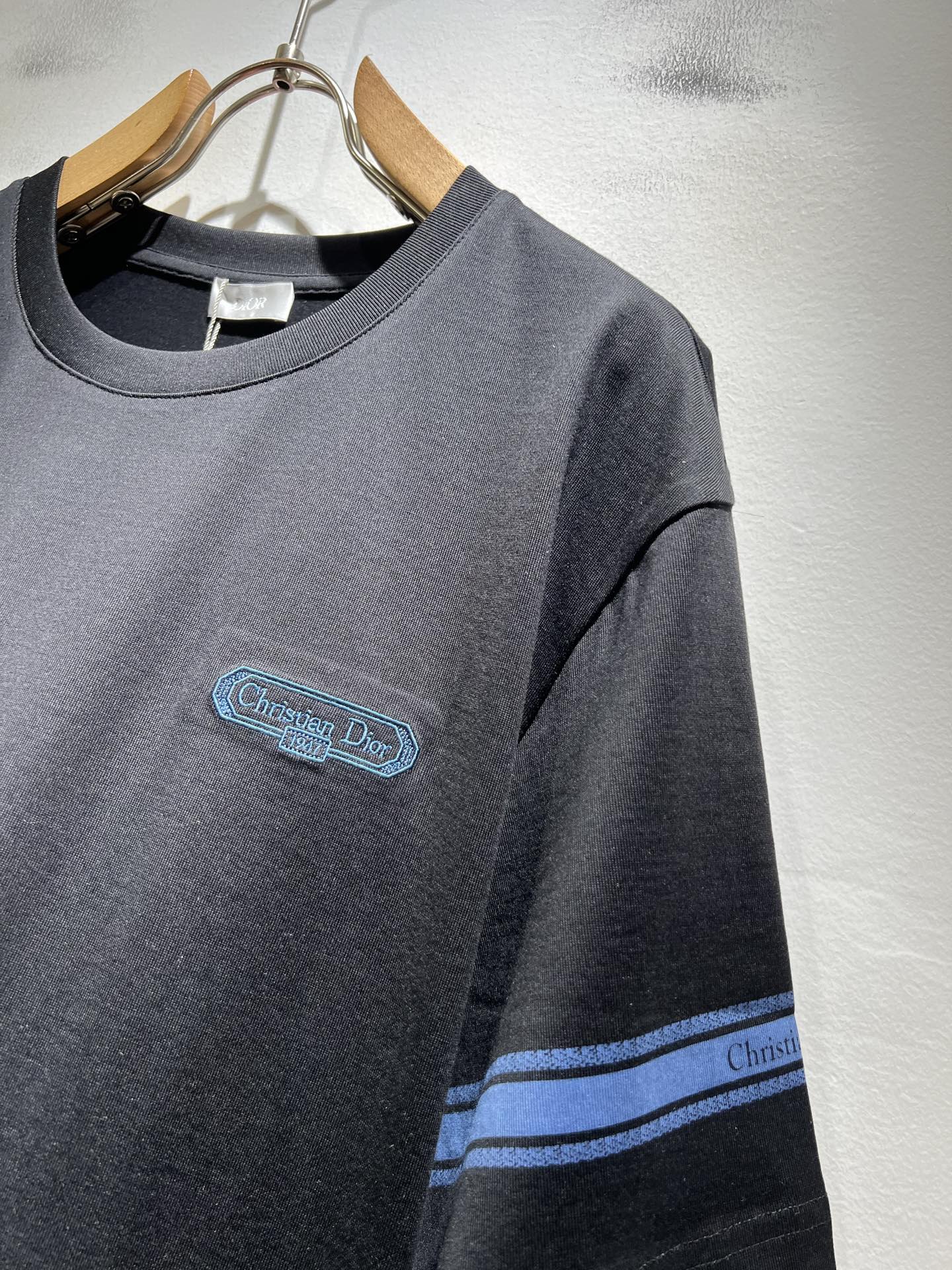 Dio*迪家 2026春夏新款男女同款👫短袖T恤，专柜同步发售！定制专属260克纯棉面料，定制原版工艺螺