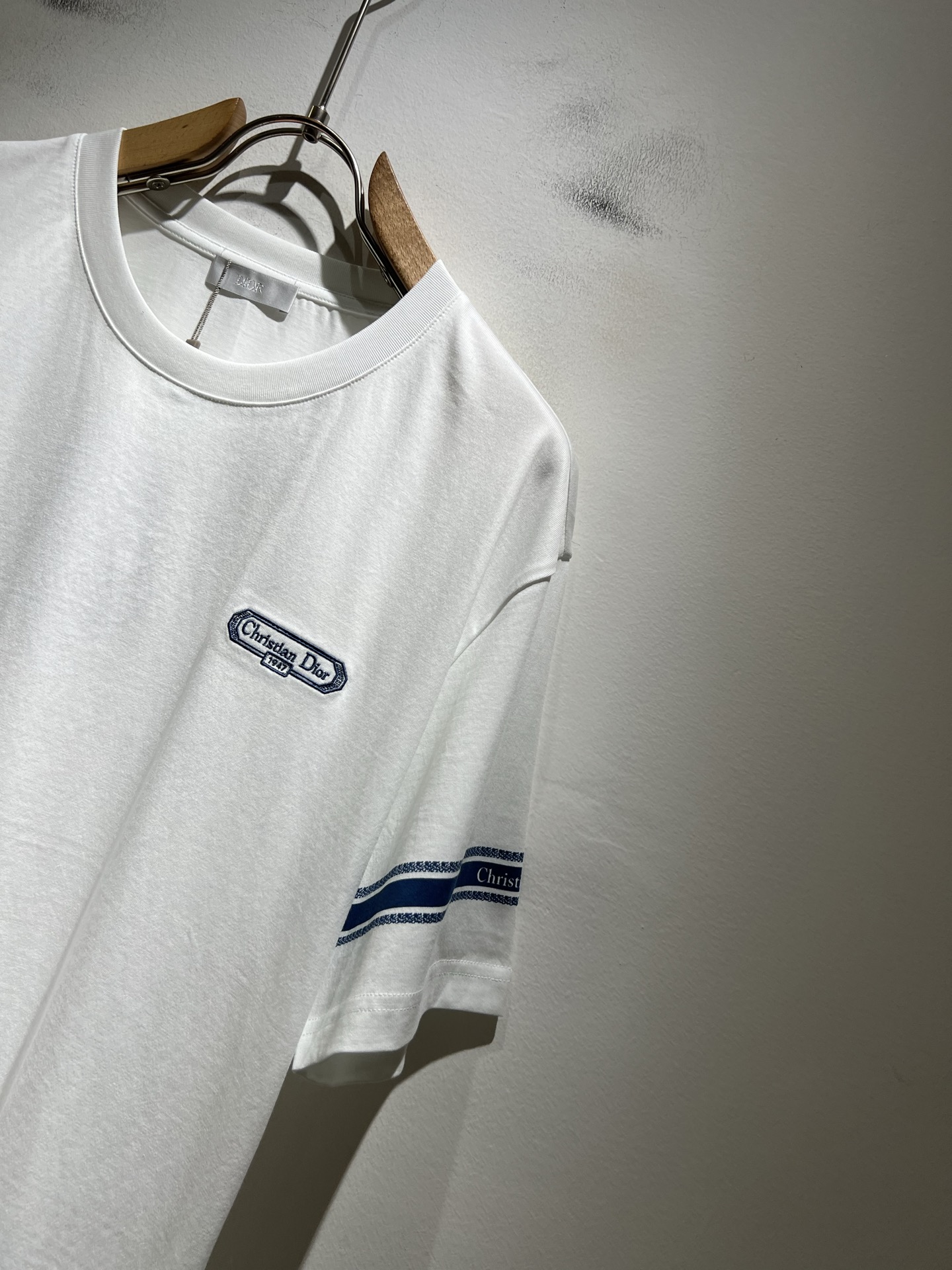 Dio*迪家 2026春夏新款男女同款👫短袖T恤，专柜同步发售！定制专属260克纯棉面料，定制原版工艺螺