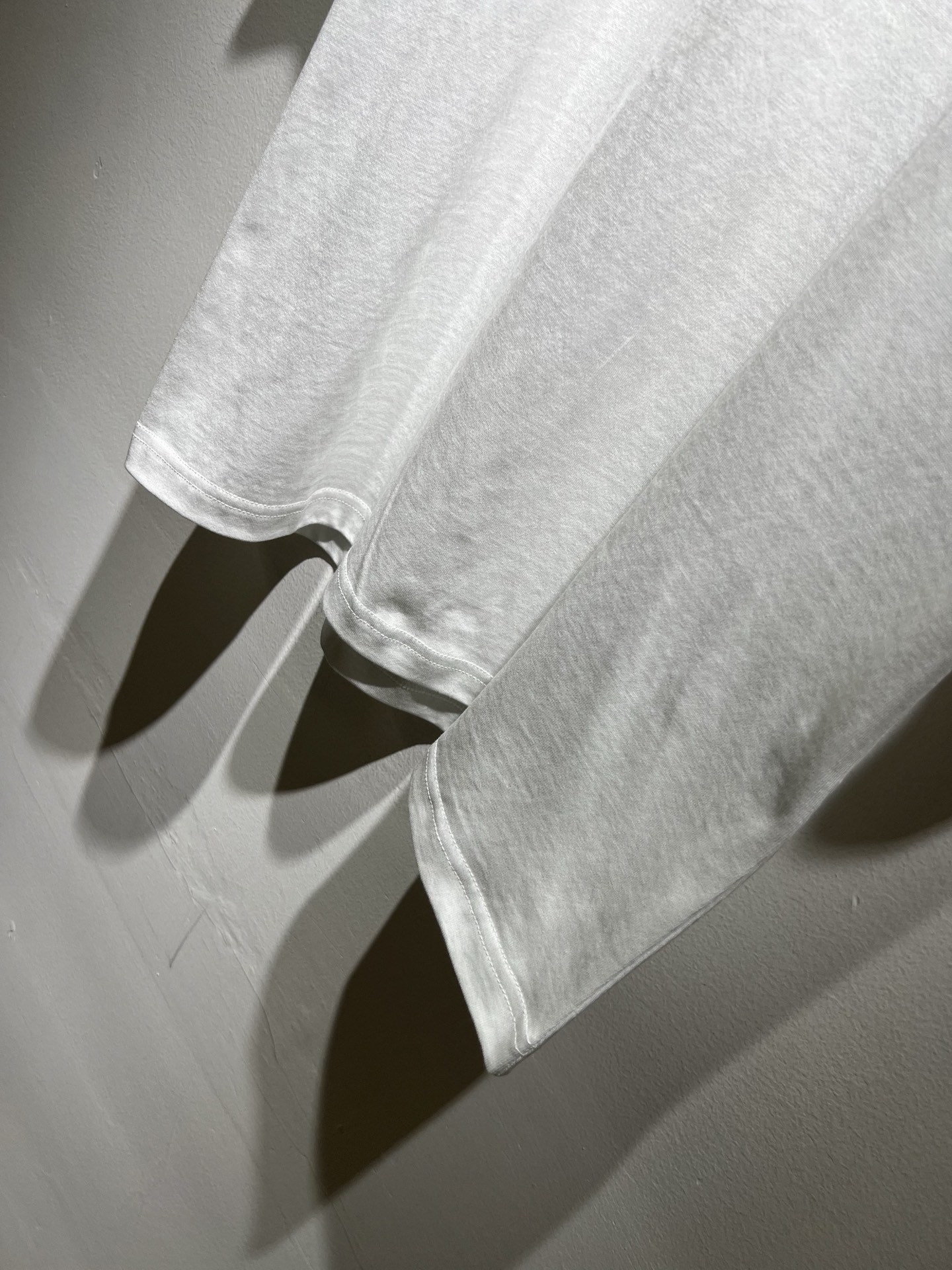 Dio*迪家 2026春夏新款男女同款👫短袖T恤，专柜同步发售！定制专属260克纯棉面料，定制原版工艺螺