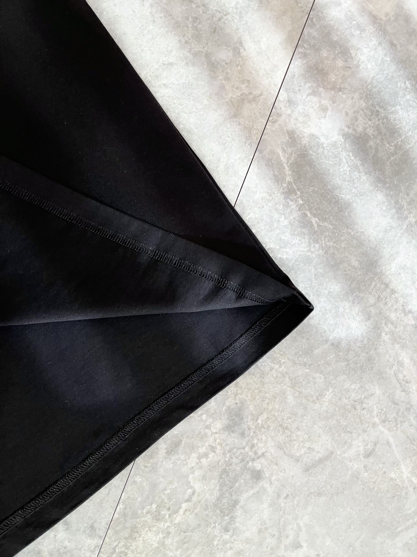 FEN*I 芬*迪2026春夏新款FD家族FF男女同款👫短袖T恤，男女同款👫百搭极简短袖。意大利原厂订单