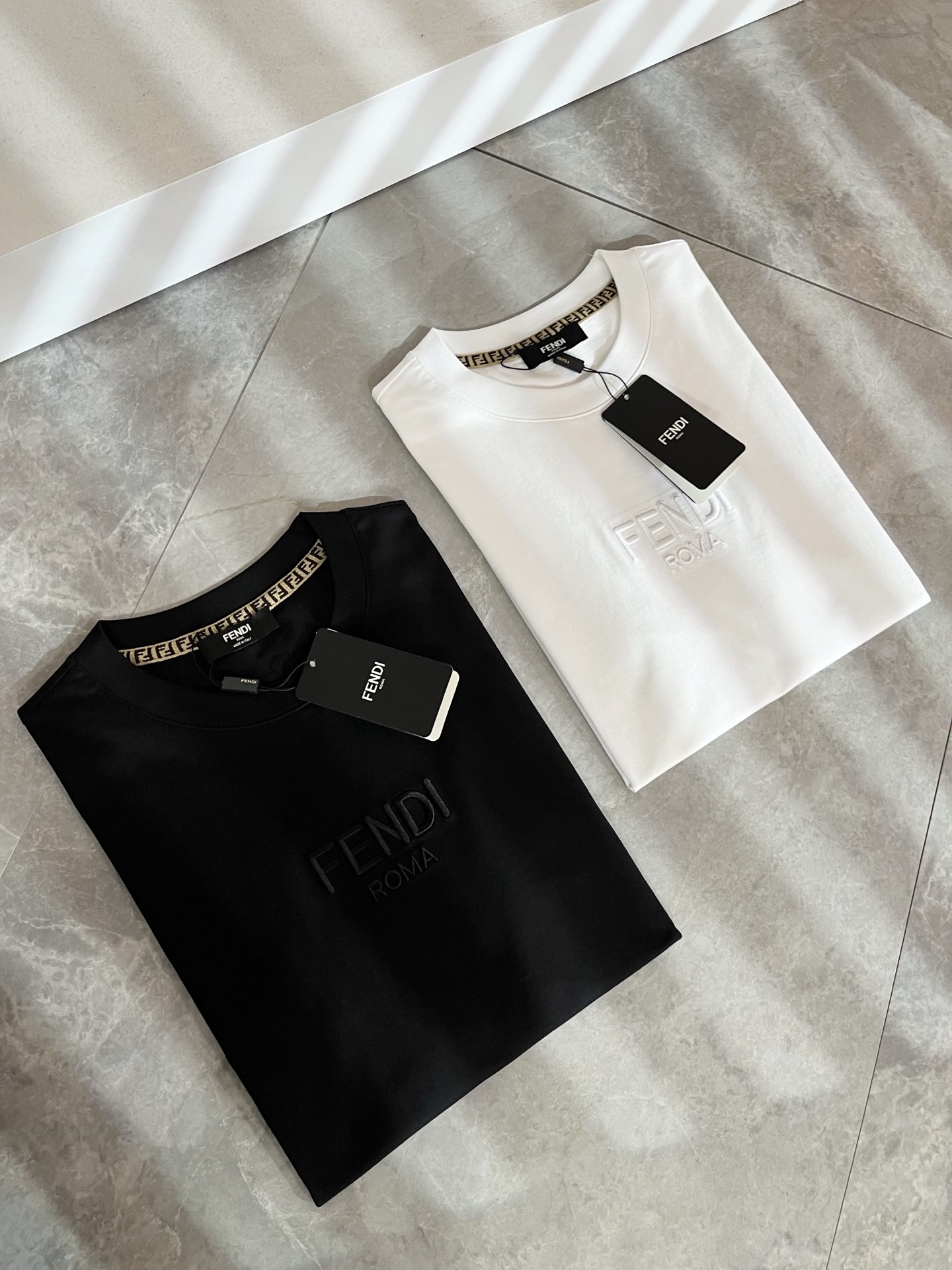 FEN*I 芬*迪2026春夏新款FD家族FF男女同款👫短袖T恤，男女同款👫百搭极简短袖。意大利原厂订单