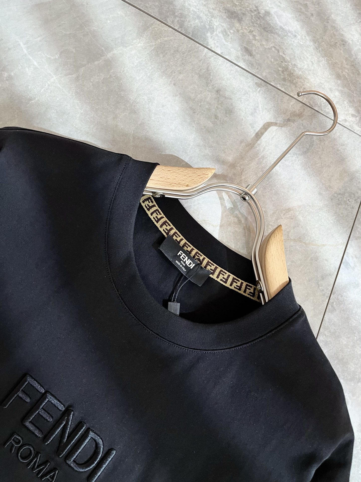 FEN*I 芬*迪2026春夏新款FD家族FF男女同款👫短袖T恤，男女同款👫百搭极简短袖。意大利原厂订单