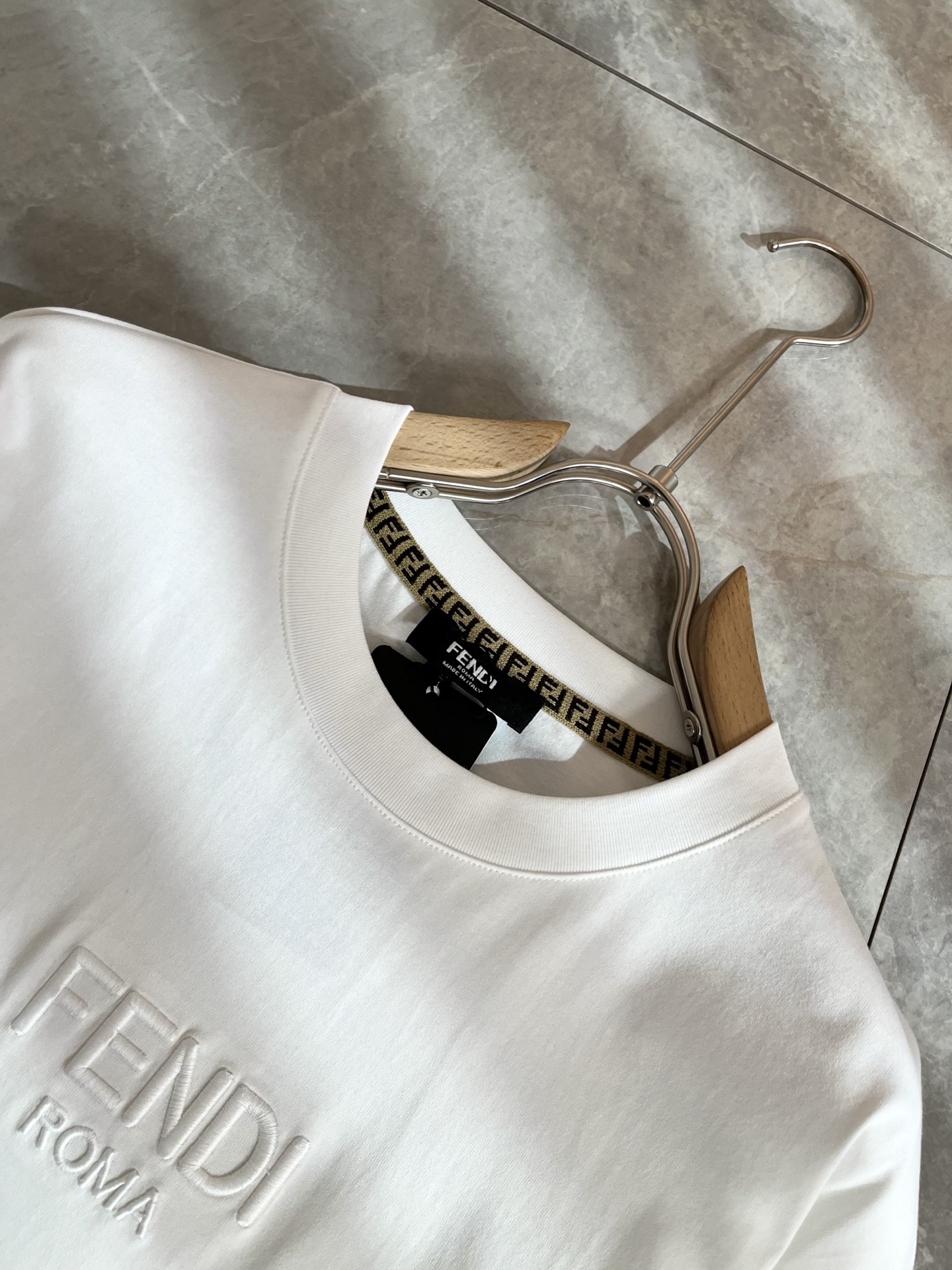 FEN*I 芬*迪2026春夏新款FD家族FF男女同款👫短袖T恤，男女同款👫百搭极简短袖。意大利原厂订单