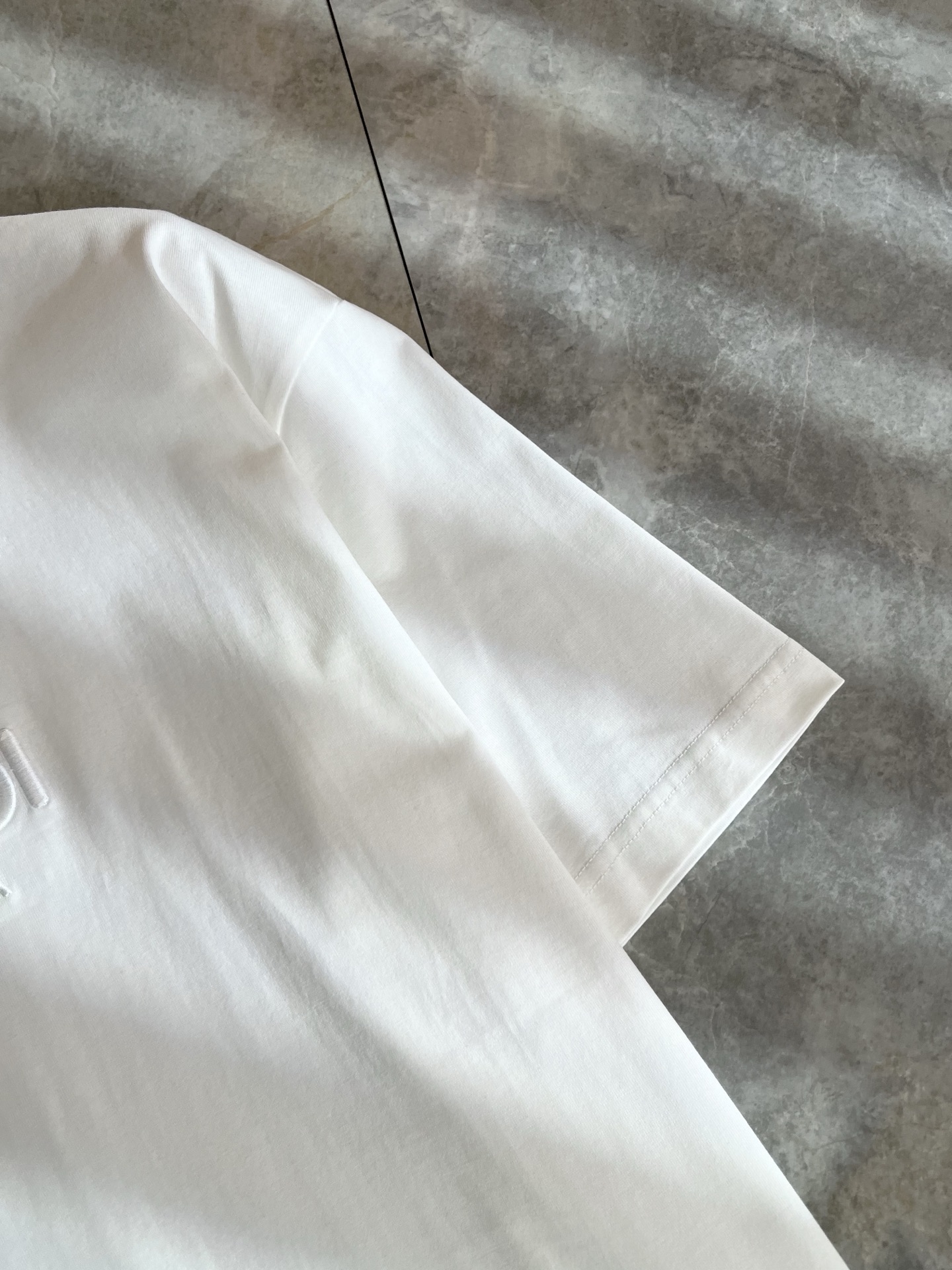 FEN*I 芬*迪2026春夏新款FD家族FF男女同款👫短袖T恤，男女同款👫百搭极简短袖。意大利原厂订单