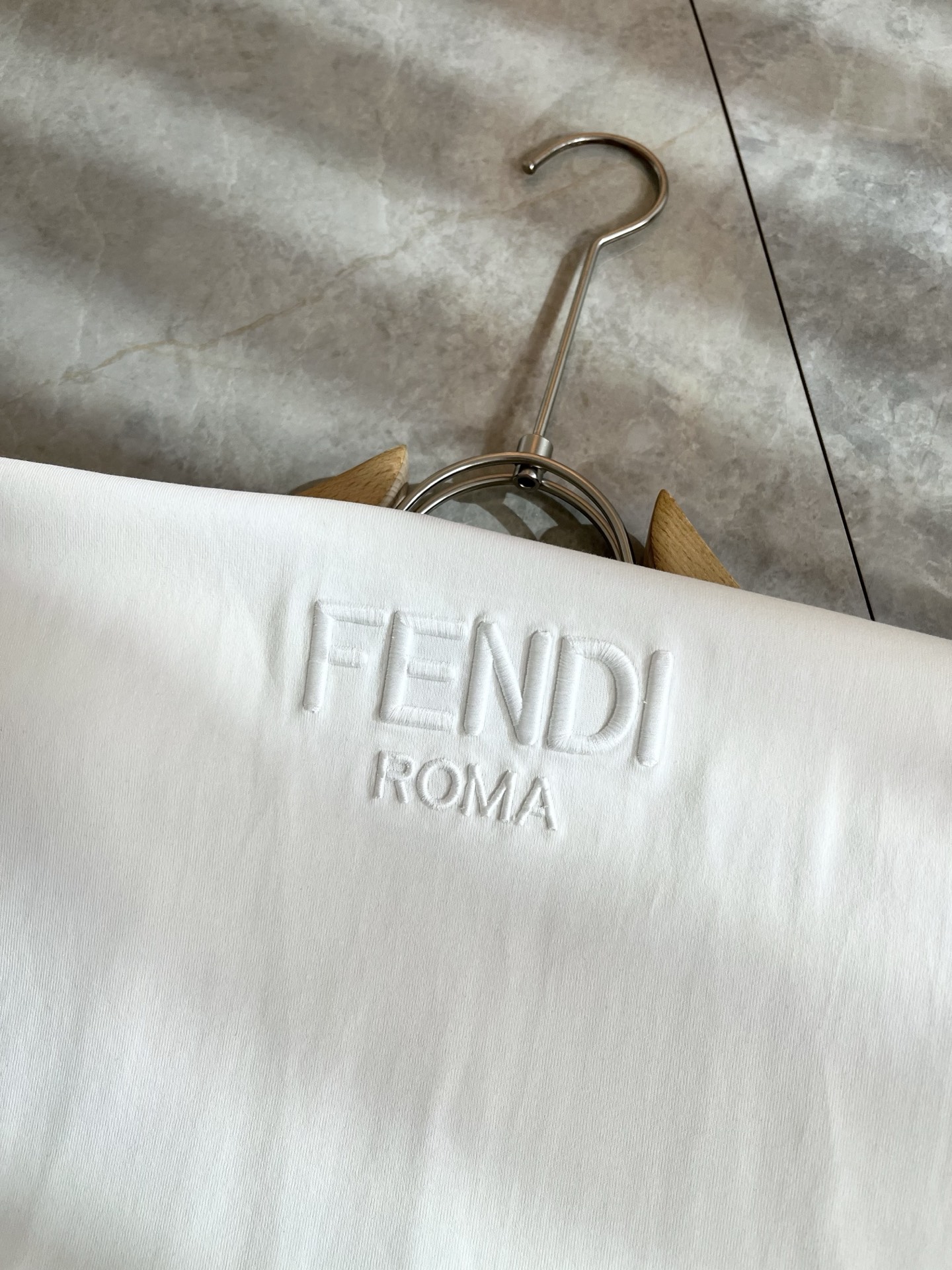 FEN*I 芬*迪2026春夏新款FD家族FF男女同款👫短袖T恤，男女同款👫百搭极简短袖。意大利原厂订单