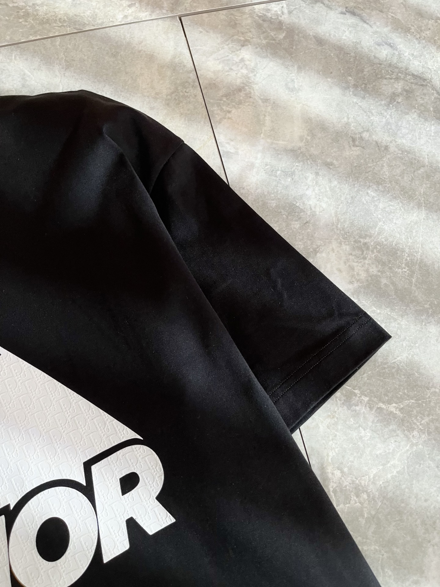 Dio*迪家 2026春夏新款男女同款👫短袖T恤，专柜同步发售！定制专属260克纯棉面料，定制原版工艺螺