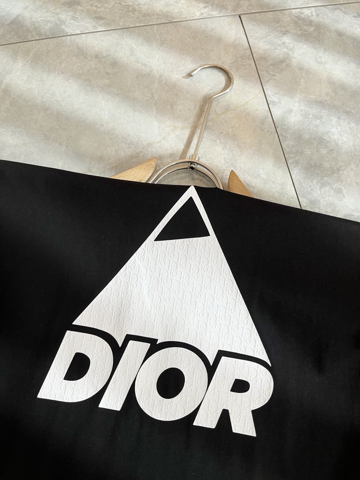 Dio*迪家 2026春夏新款男女同款👫短袖T恤，专柜同步发售！定制专属260克纯棉面料，定制原版工艺螺