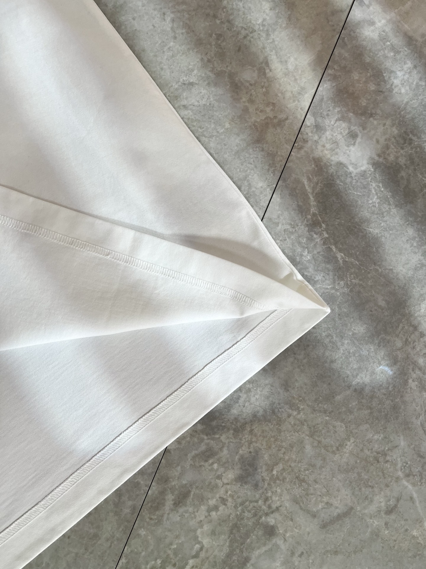 Dio*迪家 2026春夏新款男女同款👫短袖T恤，专柜同步发售！定制专属260克纯棉面料，定制原版工艺螺