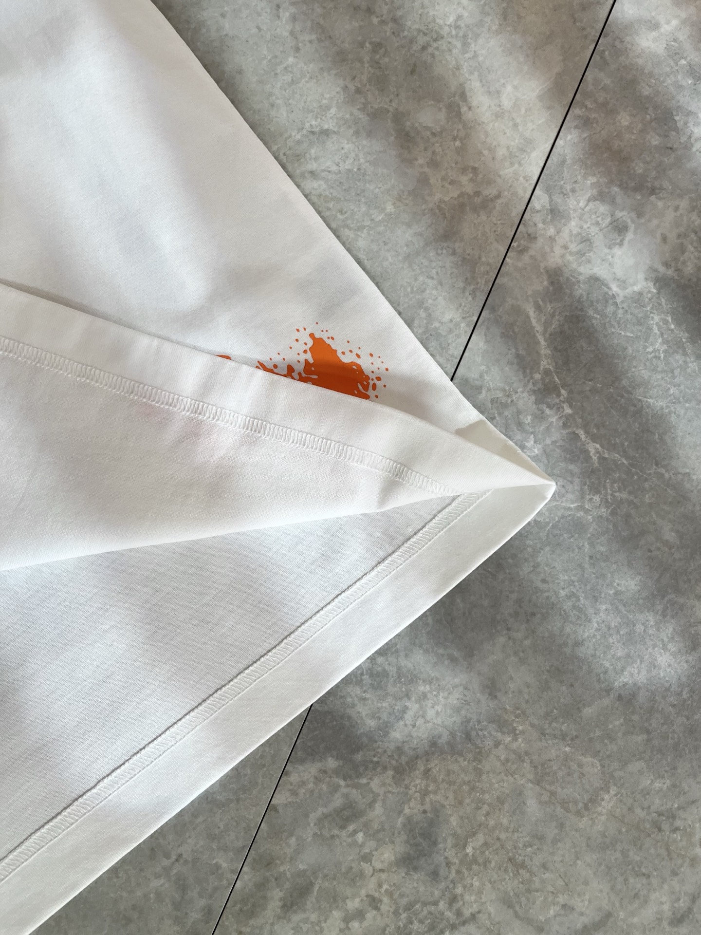 Louis Vuit*on 2026春夏路易家族轻奢Monogram印花工艺短袖T恤，男女同款👫背后反向