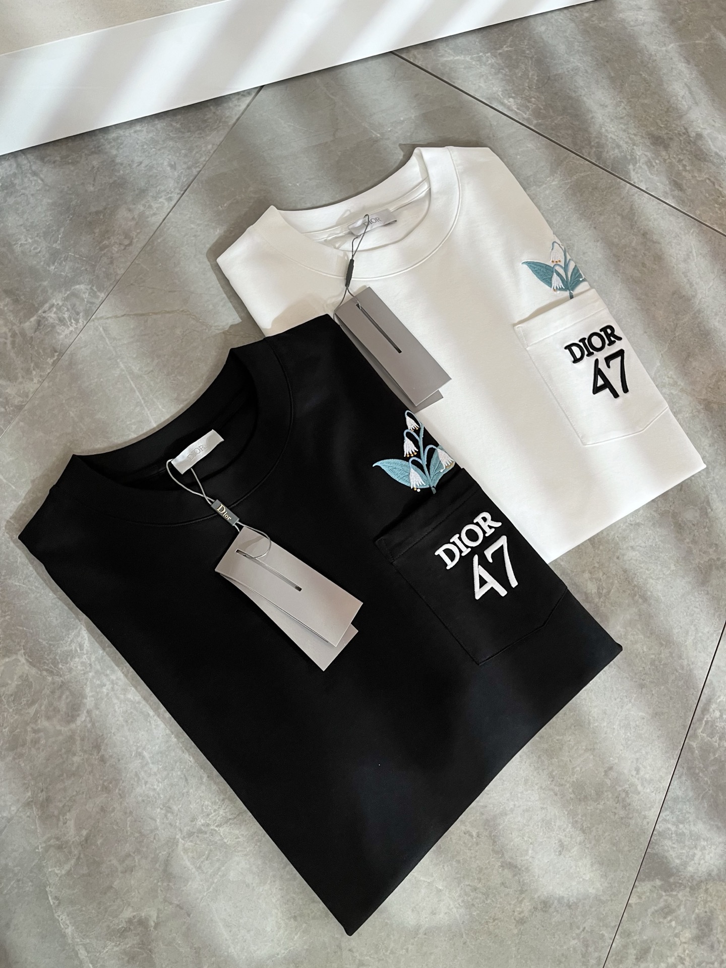 Dio*迪家 2026春夏新款男女同款👫短袖T恤，专柜同步发售！定制专属260克纯棉面料，定制原版工艺螺