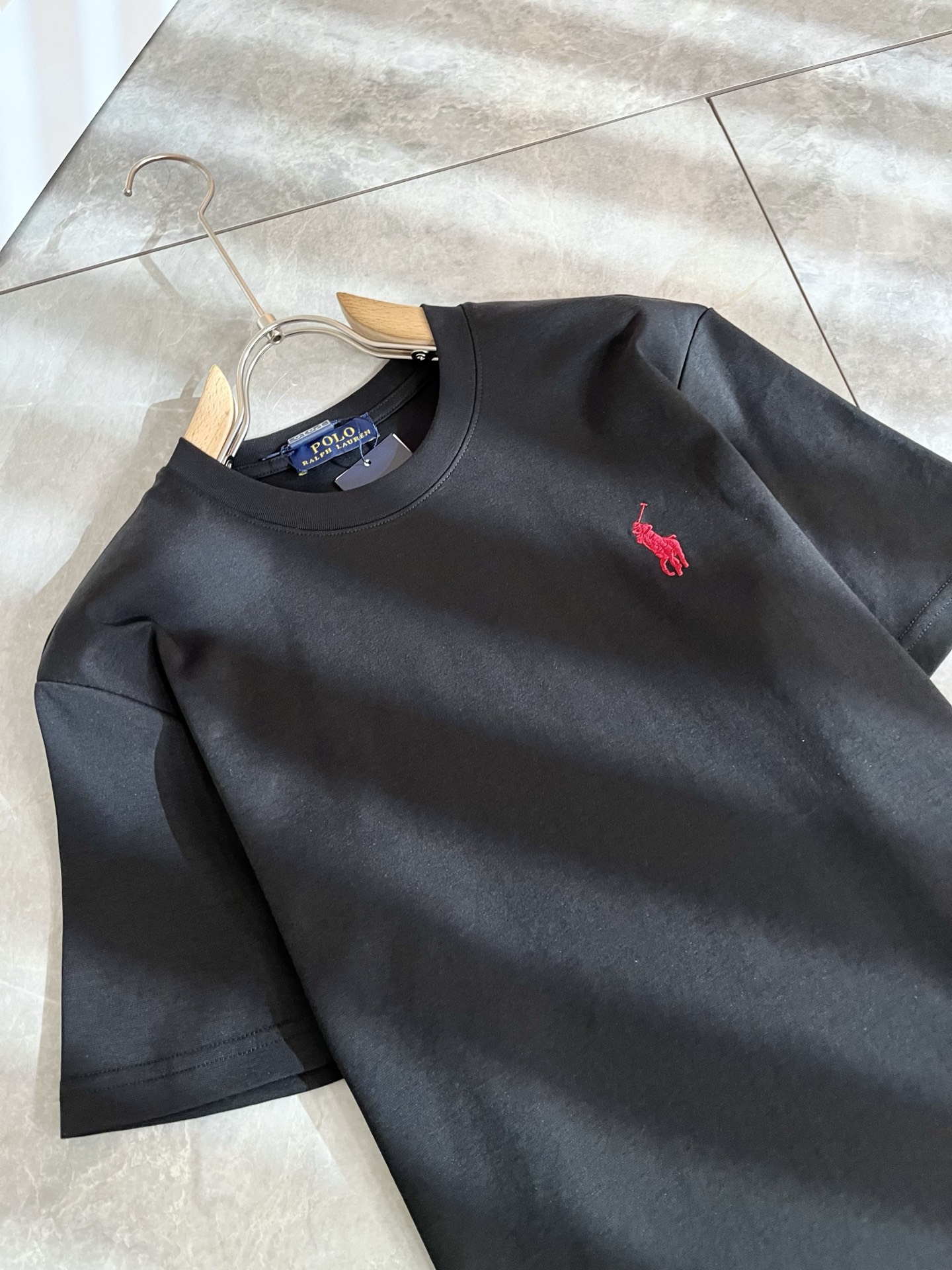 保罗POLOSPORT 2026春夏新款男士短袖T恤，简约纯色时尚款不乏有许多设计大咖们都对于纯色都有着