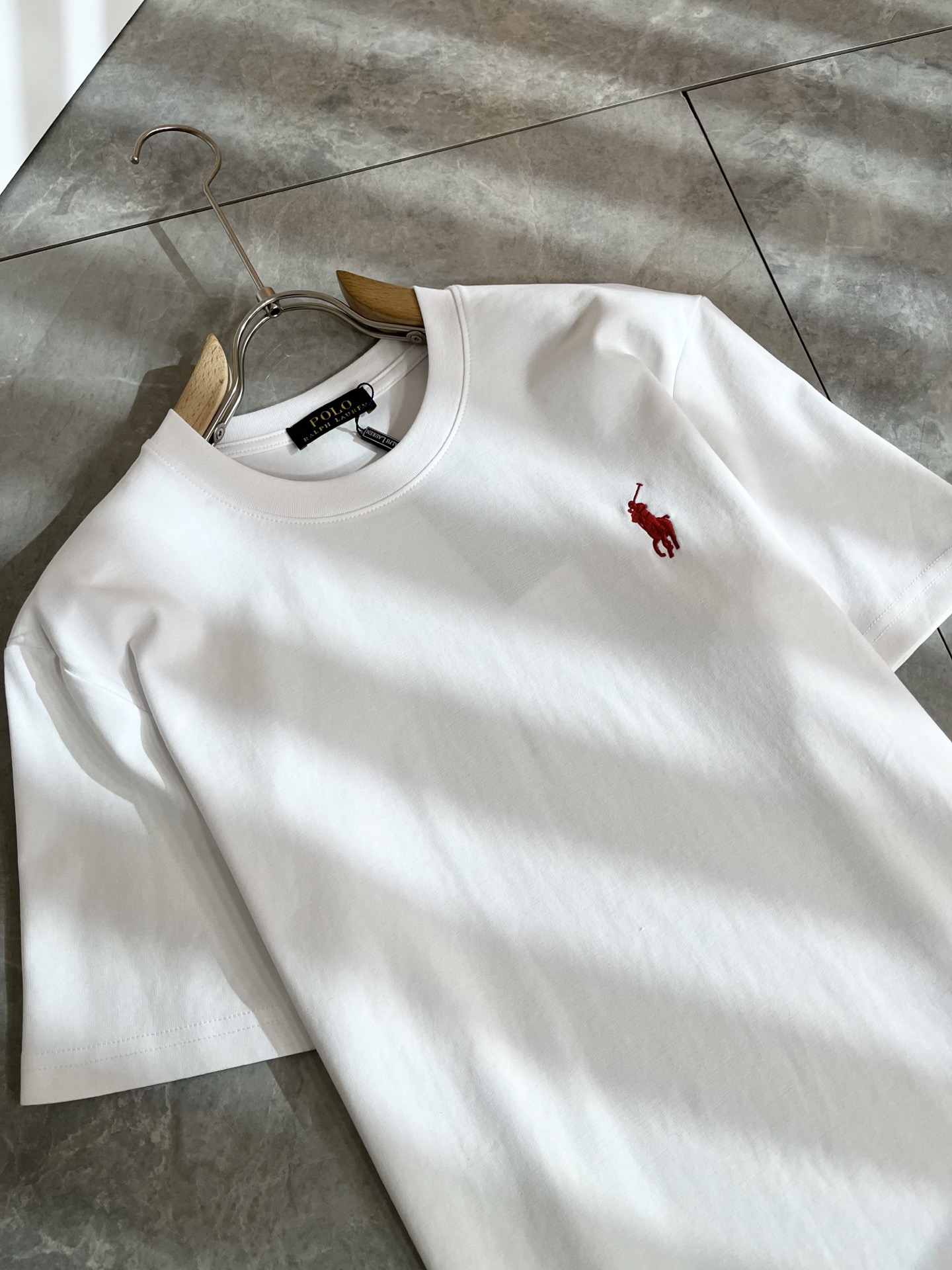 保罗POLOSPORT 2026春夏新款男士短袖T恤，简约纯色时尚款不乏有许多设计大咖们都对于纯色都有着