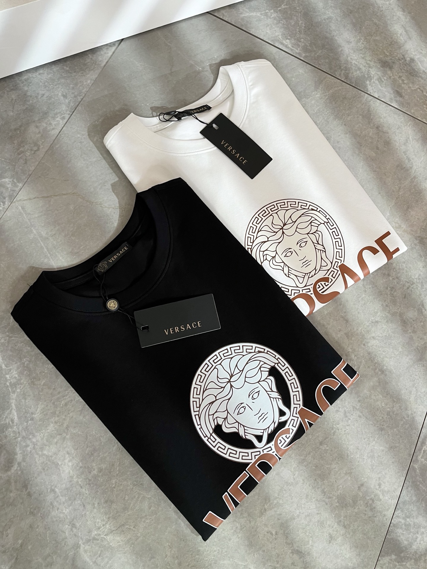 VERS*CE/范*哲  2026春夏新品原单短袖T恤，VERS*CE/范*哲  贸易公司渠道 产品 值