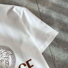VERS*CE/范*哲 2026春夏新品原单短袖T恤,VERS*CE/范*哲 贸易公司渠道 产品 值 VERS*CE/范*哲 2026春夏新品原单短袖T恤,VERS*CE/范*哲 贸易公司渠道 产品 值