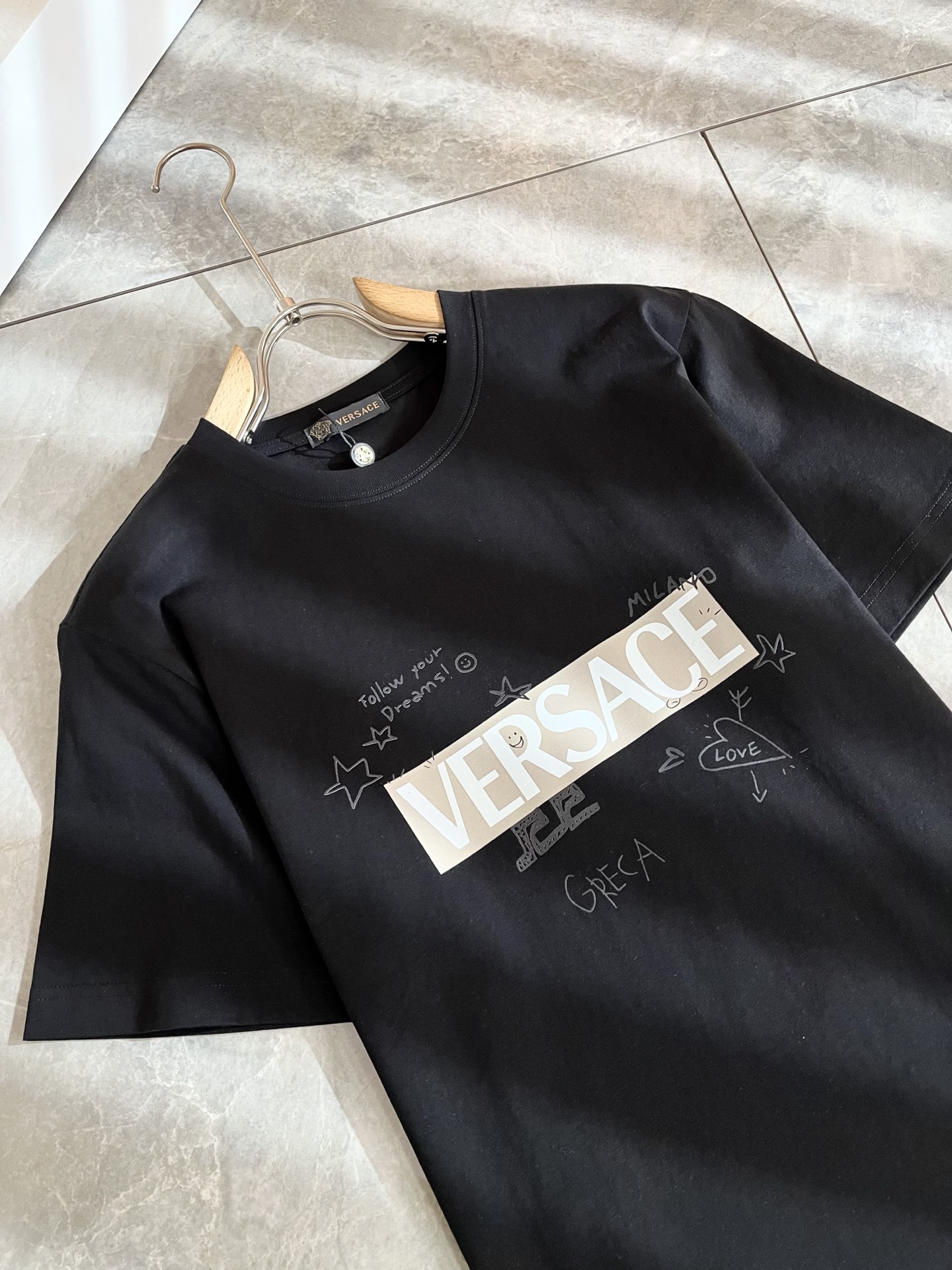 VERS*CE/范*哲  2026春夏新品原单短袖T恤，VERS*CE/范*哲  贸易公司渠道 产品 值