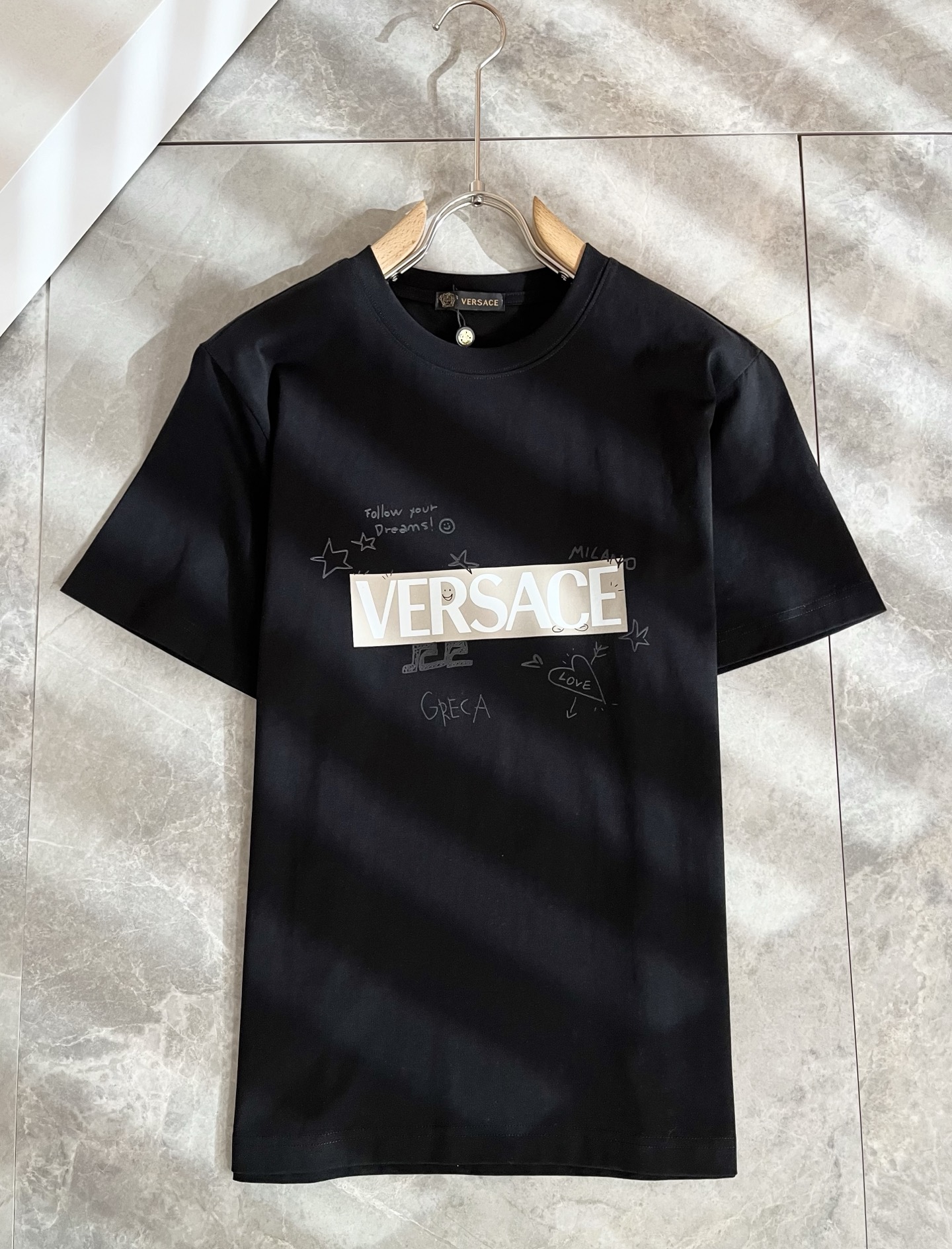 VERS*CE/范*哲  2026春夏新品原单短袖T恤，VERS*CE/范*哲  贸易公司渠道 产品 值
