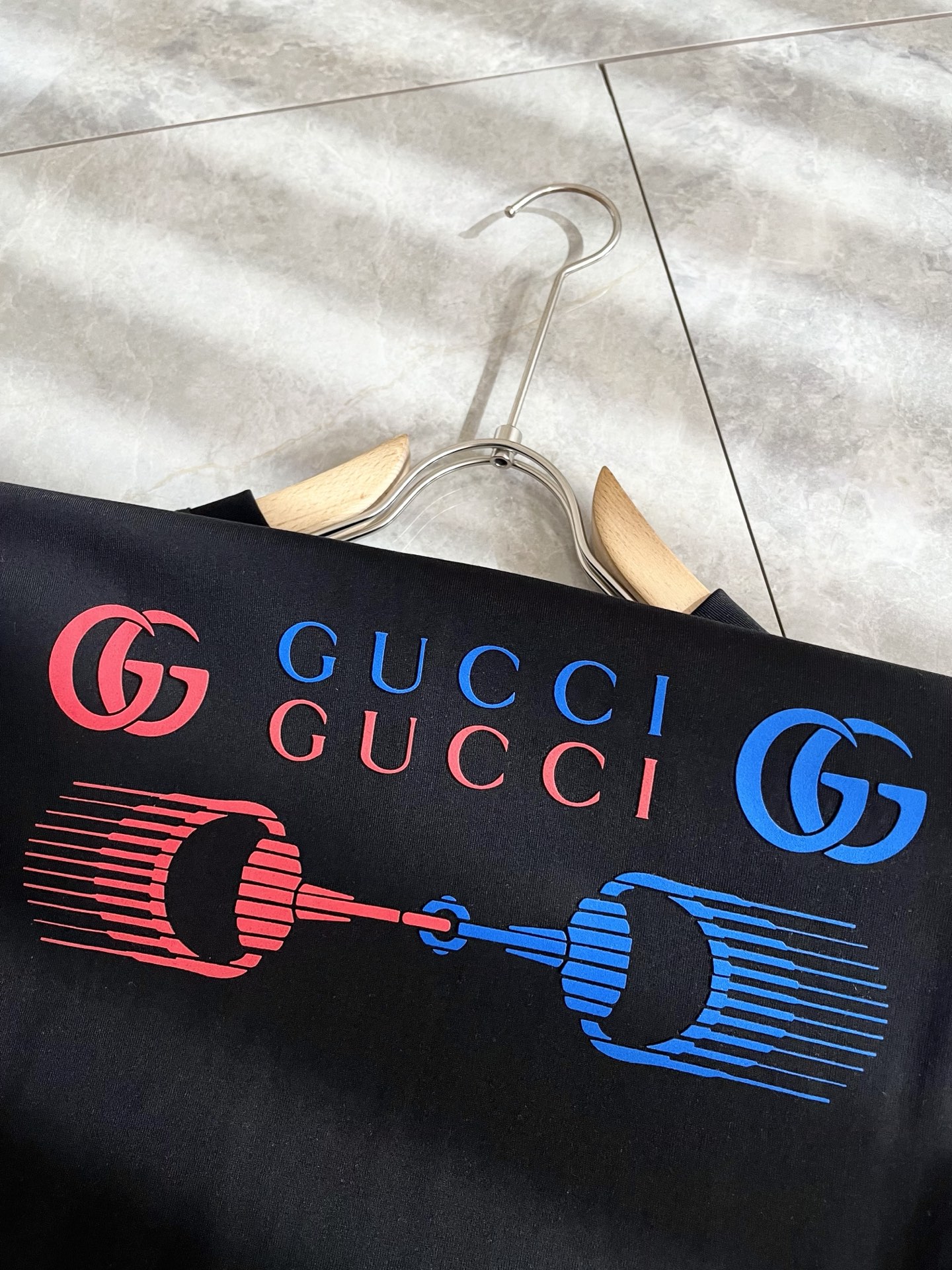 Gucc*古家 2026春夏新款男女同情侣款👫休闲宽松棉质圆领短袖T恤衫！贸易公司渠道稀出，同步官网发售