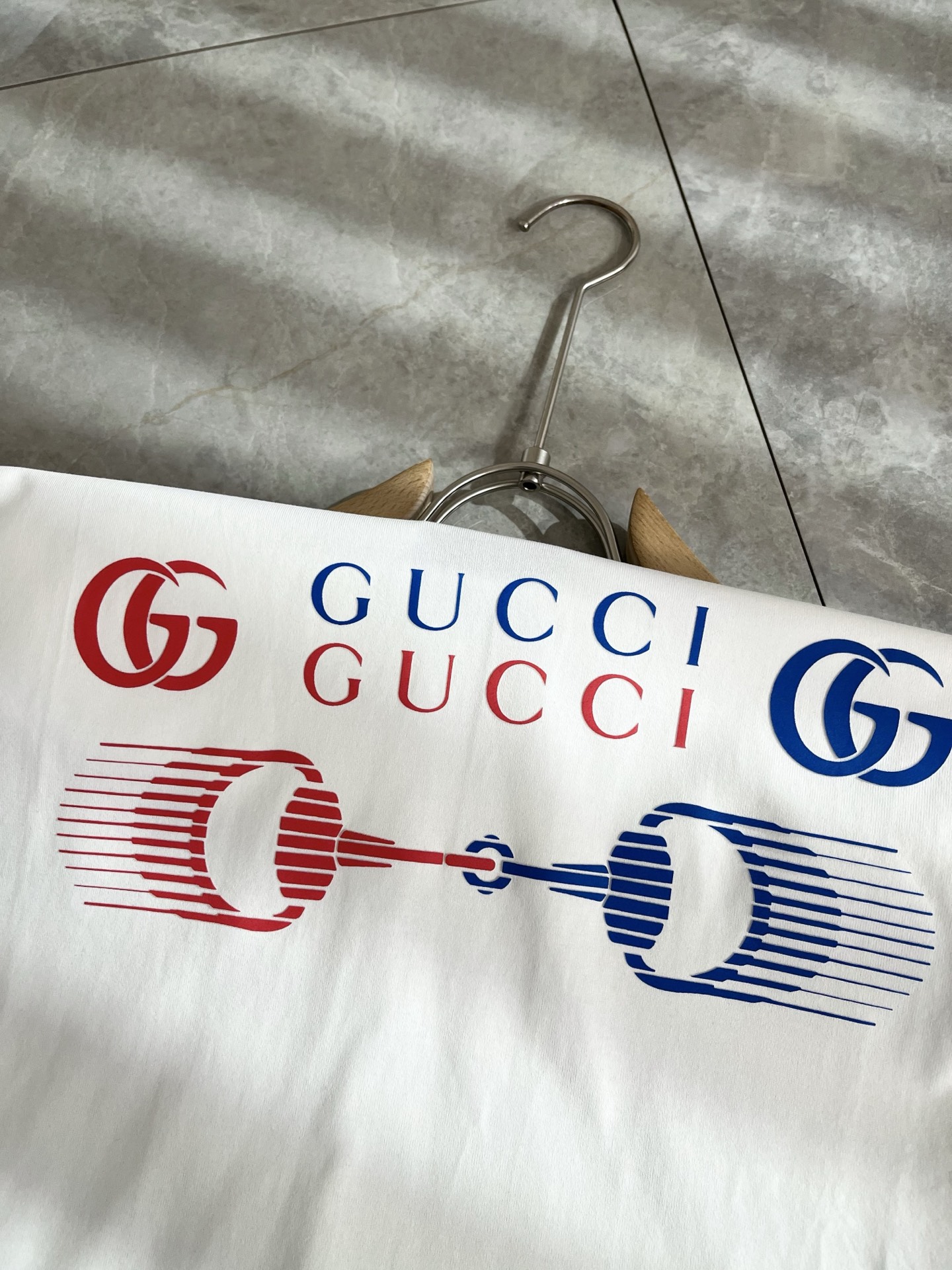 Gucc*古家 2026春夏新款男女同情侣款👫休闲宽松棉质圆领短袖T恤衫！贸易公司渠道稀出，同步官网发售