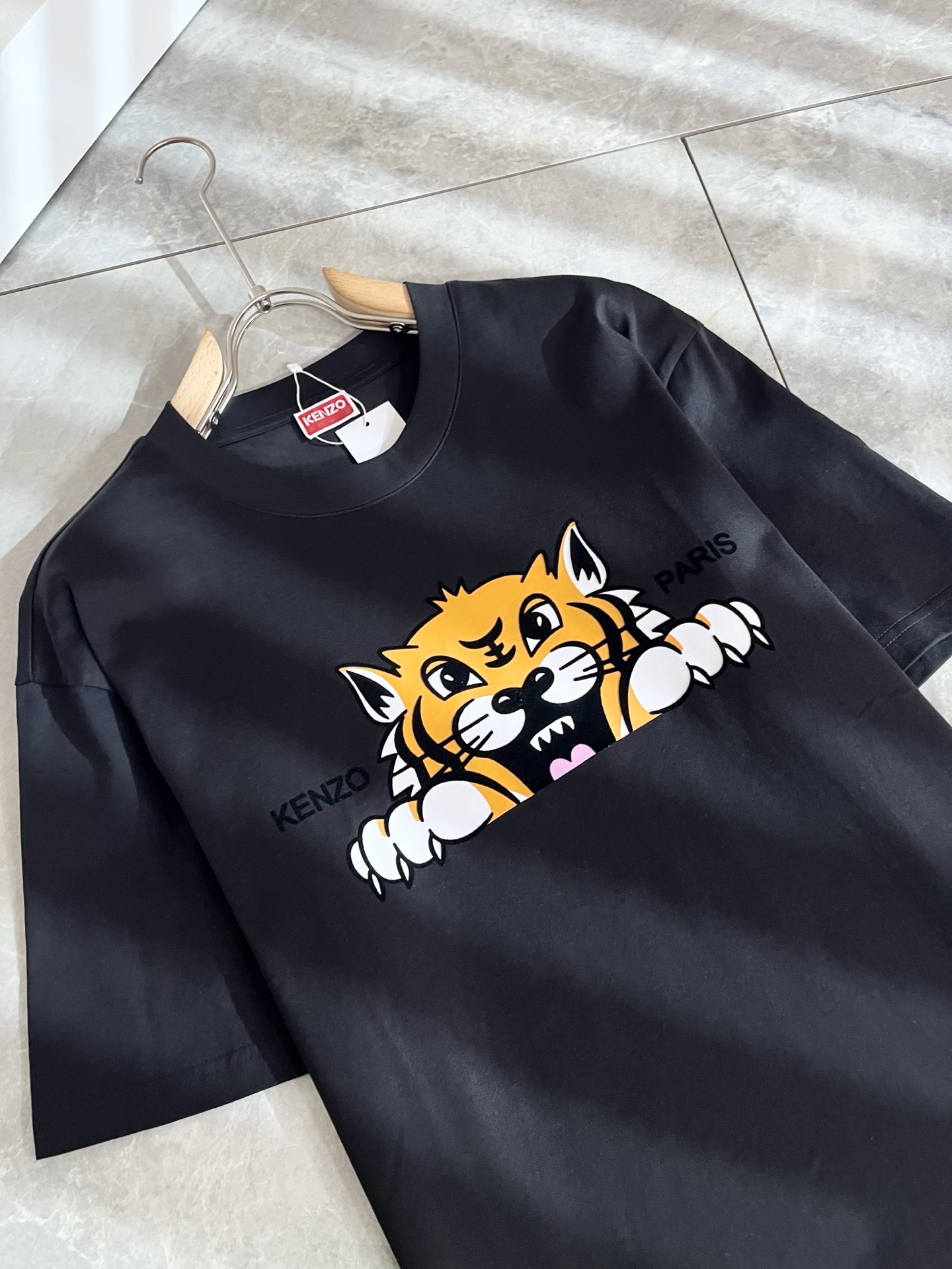 KENZ*高田*三 2026春夏新品男女同款👫短袖T恤，传承经典著作改良后的新品更加的具有立体感官，胸前