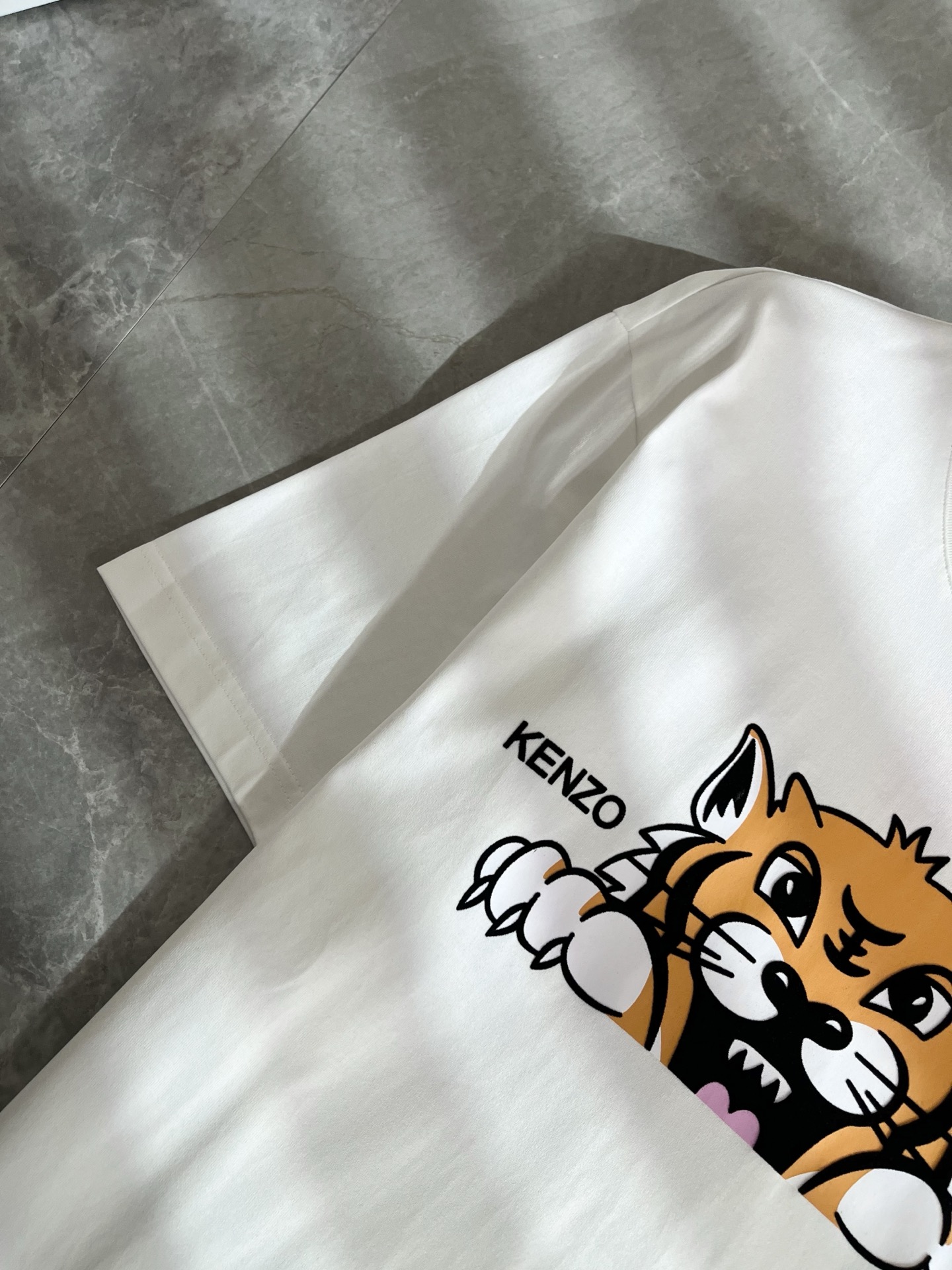 KENZ*高田*三 2026春夏新品男女同款👫短袖T恤，传承经典著作改良后的新品更加的具有立体感官，胸前