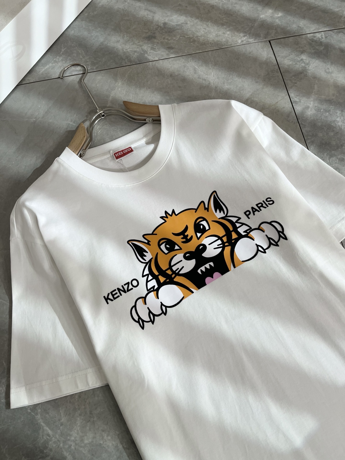 KENZ*高田*三 2026春夏新品男女同款👫短袖T恤，传承经典著作改良后的新品更加的具有立体感官，胸前