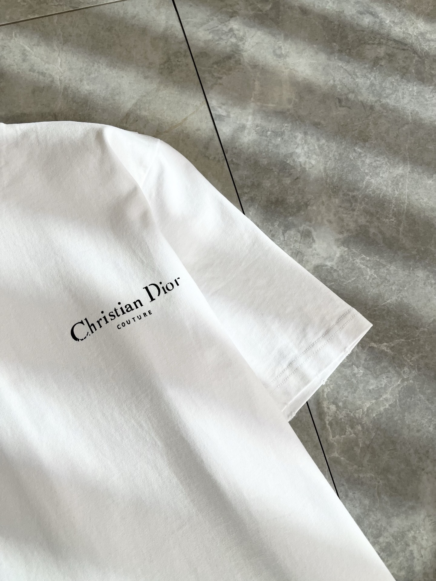 Dio*迪家 2026春夏新款男女同款👫短袖T恤，专柜同步发售！定制专属260克纯棉面料，定制原版工艺螺