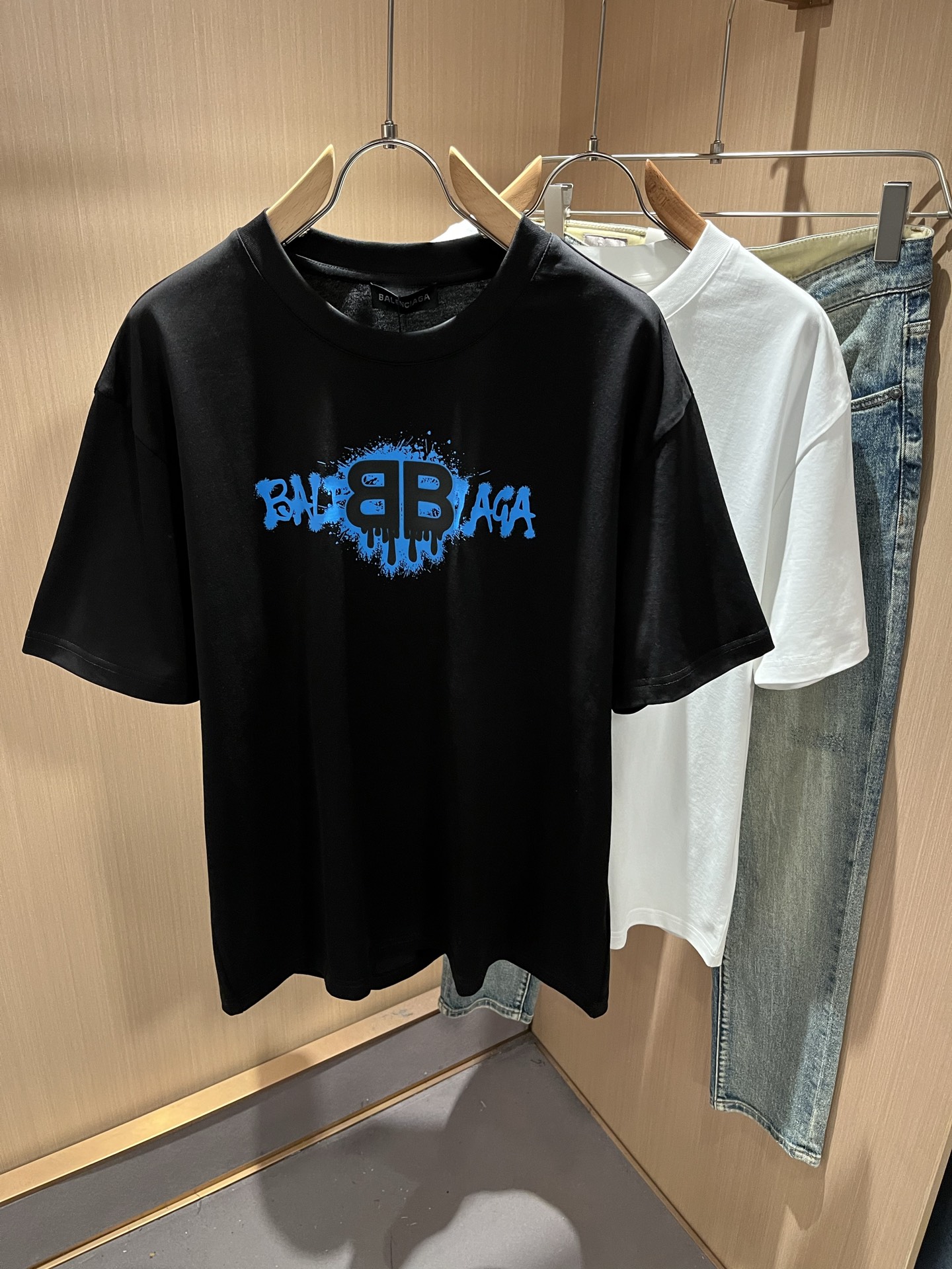 BALENCI*GA巴黎*家 2026春夏新款男女同款👫短袖T恤！走秀图案印花时尚休闲短袖T恤衫！设计l