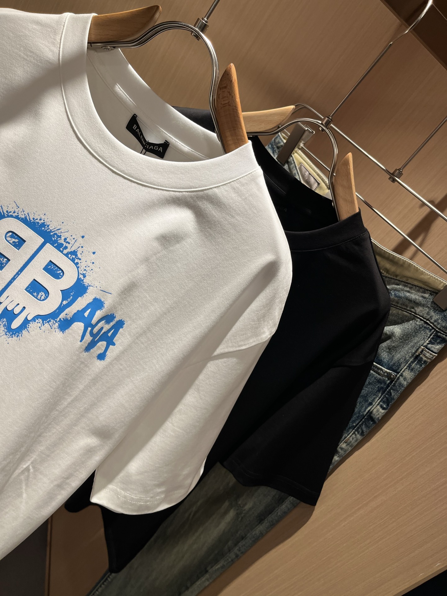 BALENCI*GA巴黎*家 2026春夏新款男女同款👫短袖T恤！走秀图案印花时尚休闲短袖T恤衫！设计l