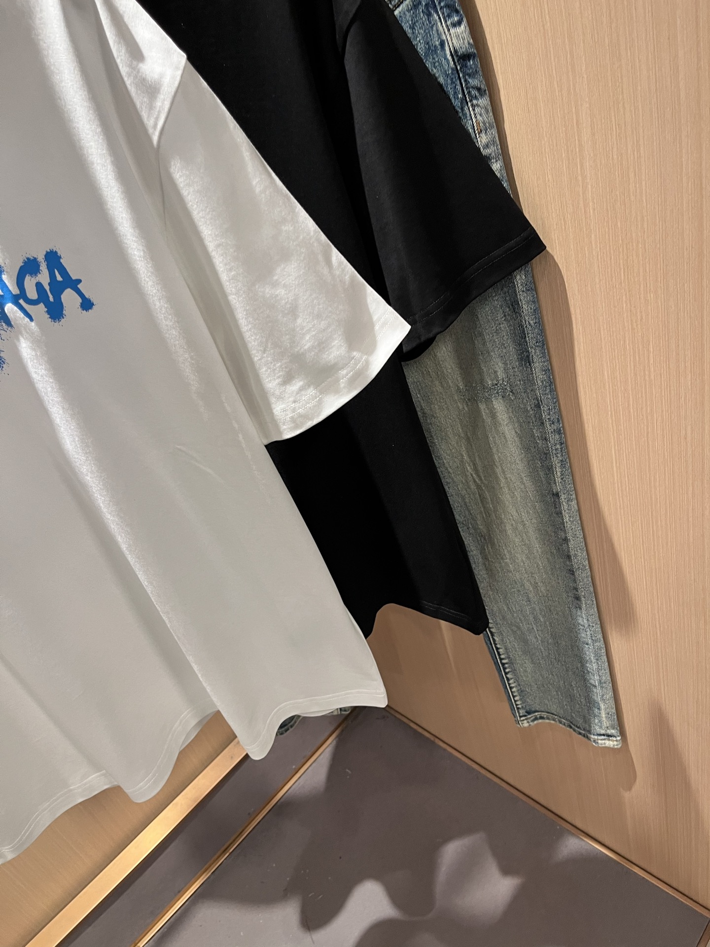 BALENCI*GA巴黎*家 2026春夏新款男女同款👫短袖T恤！走秀图案印花时尚休闲短袖T恤衫！设计l