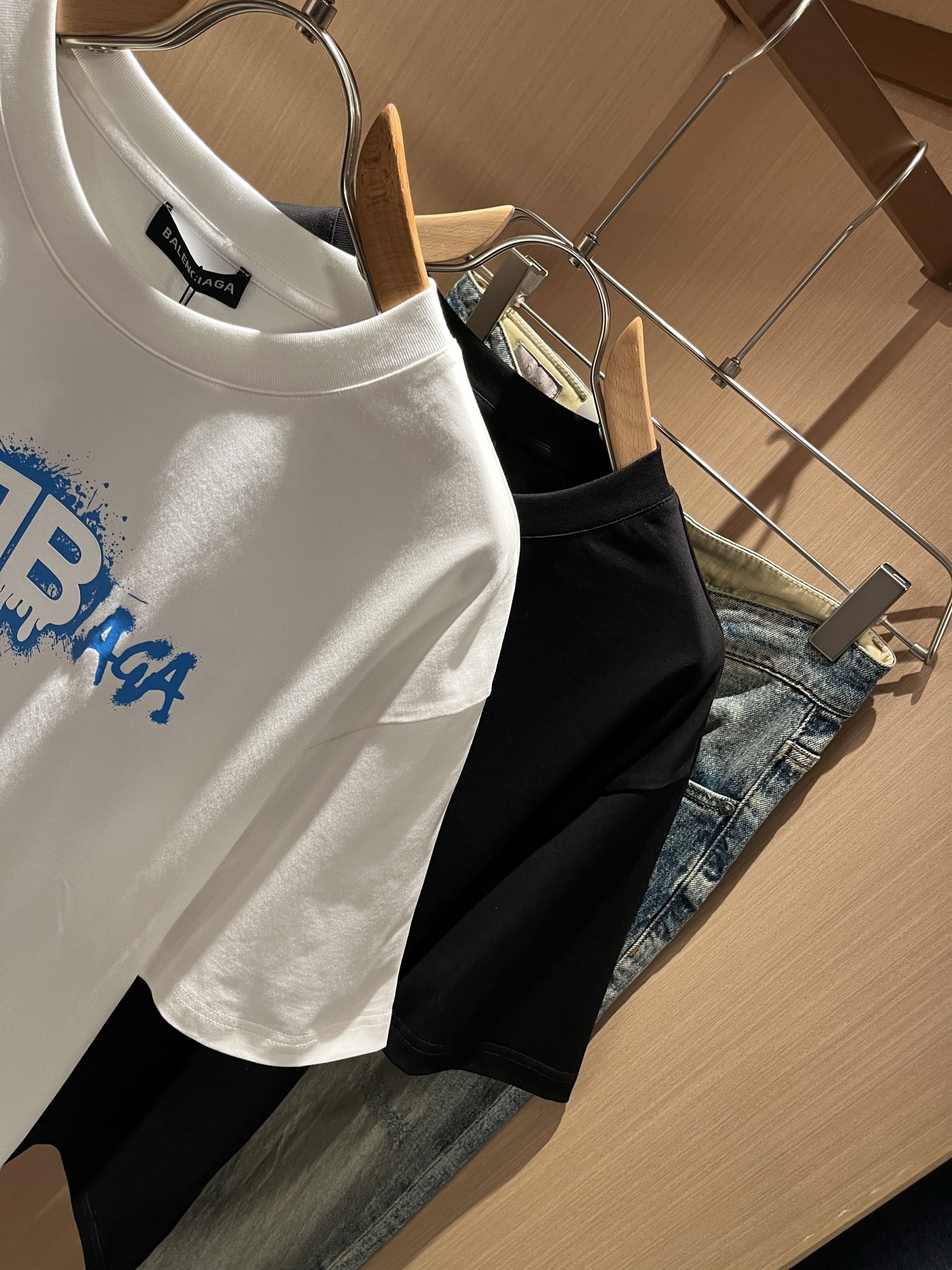 BALENCI*GA巴黎*家 2026春夏新款男女同款👫短袖T恤！走秀图案印花时尚休闲短袖T恤衫！设计l