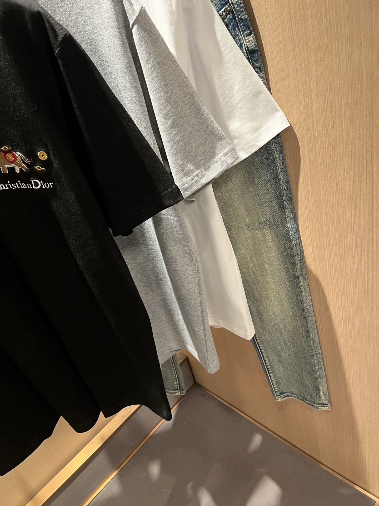 Dio*迪家 2026春夏新款男女同款👫短袖T恤，专柜同步发售！定制专属260克纯棉面料，定制原版工艺螺