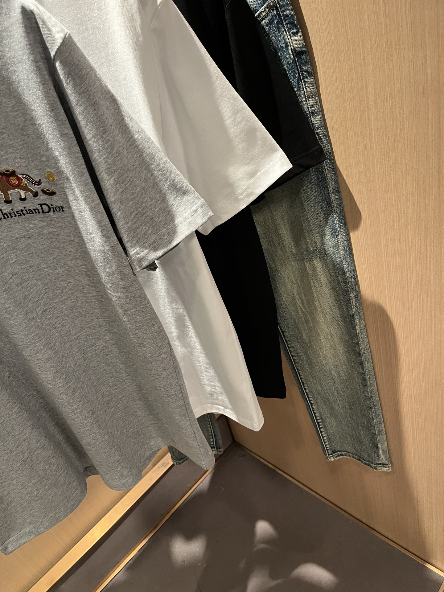 Dio*迪家 2026春夏新款男女同款👫短袖T恤，专柜同步发售！定制专属260克纯棉面料，定制原版工艺螺