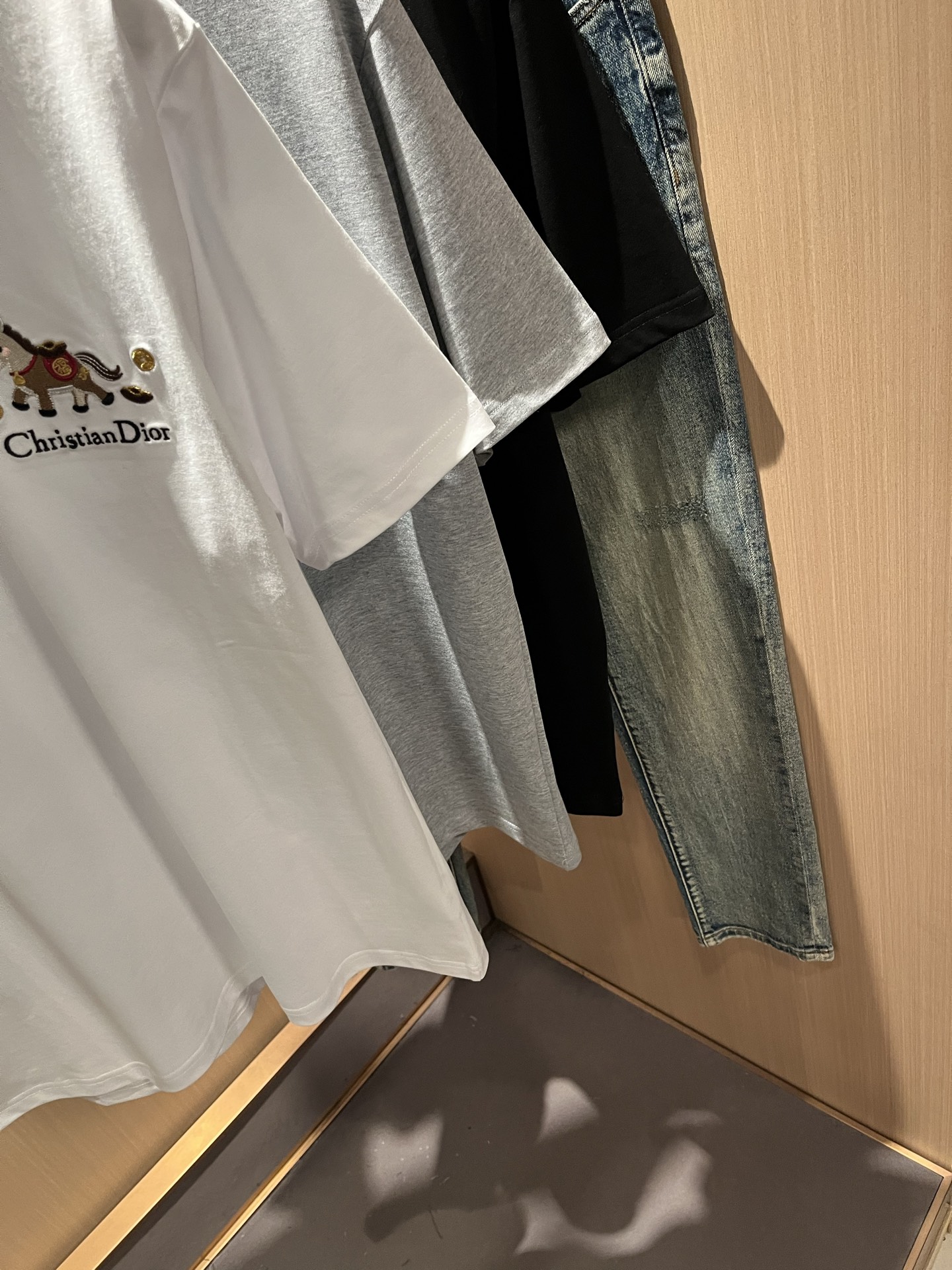 Dio*迪家 2026春夏新款男女同款👫短袖T恤，专柜同步发售！定制专属260克纯棉面料，定制原版工艺螺