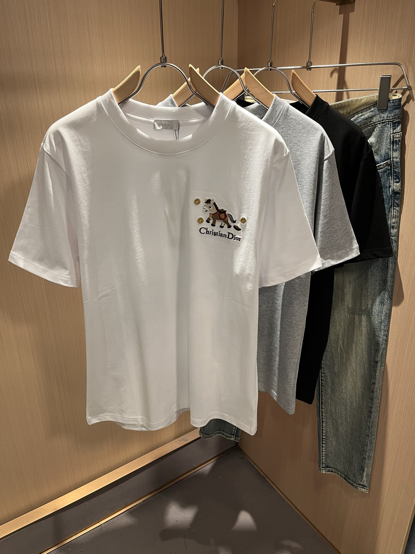 Dio*迪家 2026春夏新款男女同款👫短袖T恤，专柜同步发售！定制专属260克纯棉面料，定制原版工艺螺