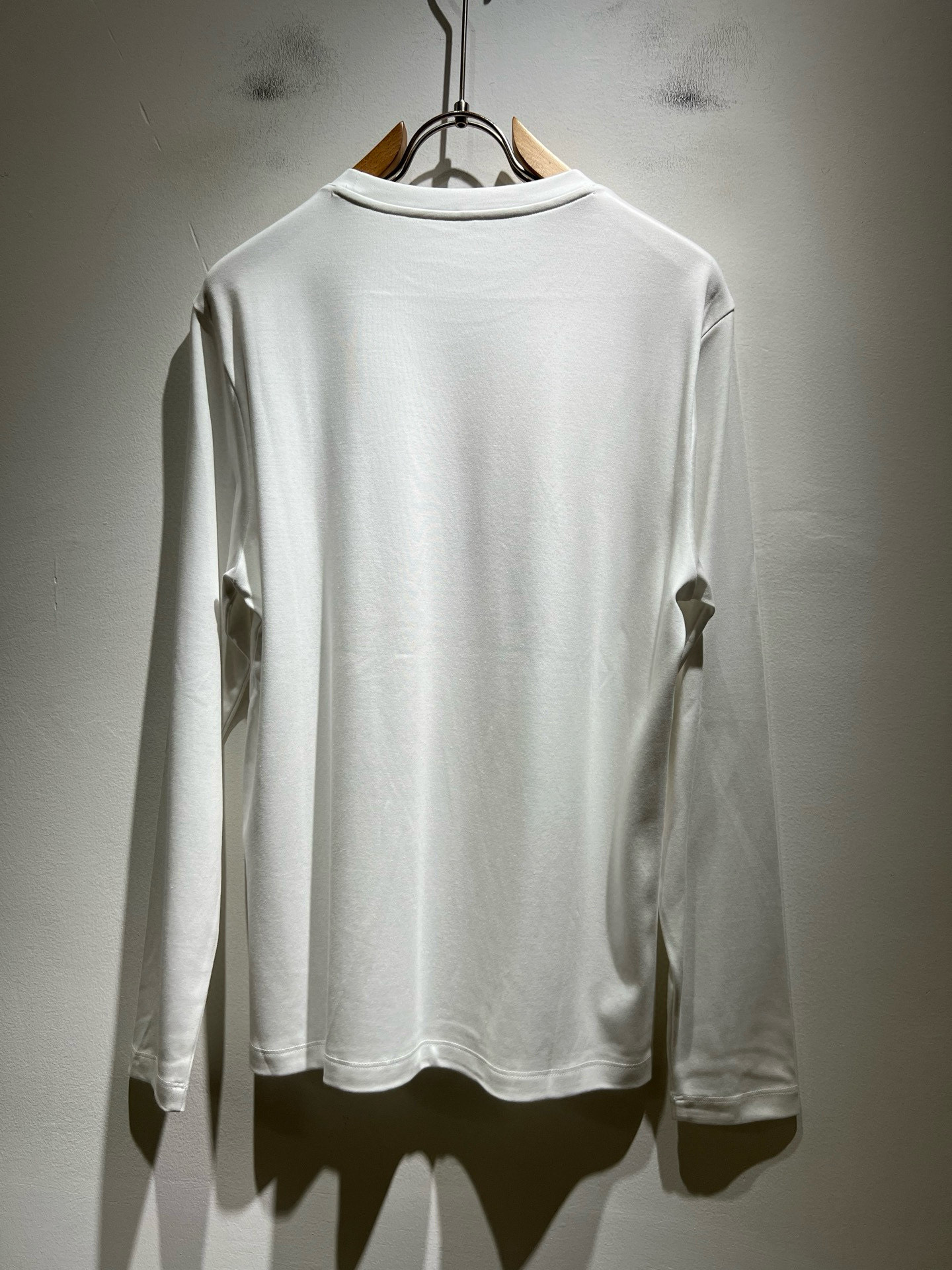 FEN*I 芬*迪2026春夏新款FD家族FF男女同款👫打底衫，男女同款👫百搭极简短袖。意大利原厂订单，