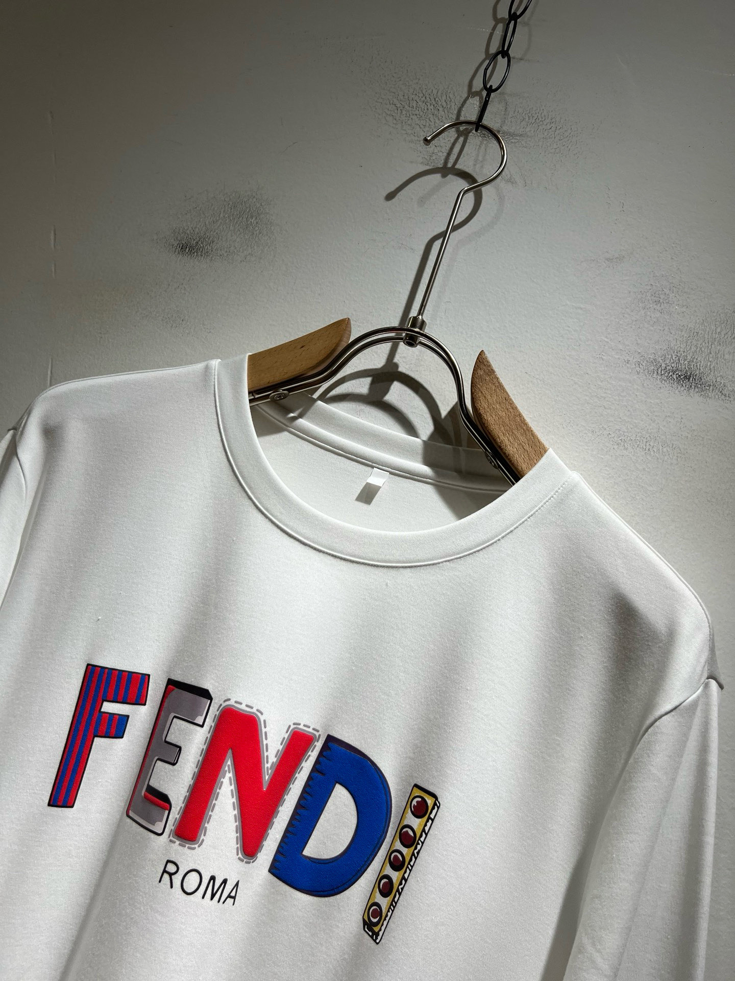 FEN*I 芬*迪2026春夏新款FD家族FF男女同款👫打底衫，男女同款👫百搭极简短袖。意大利原厂订单，