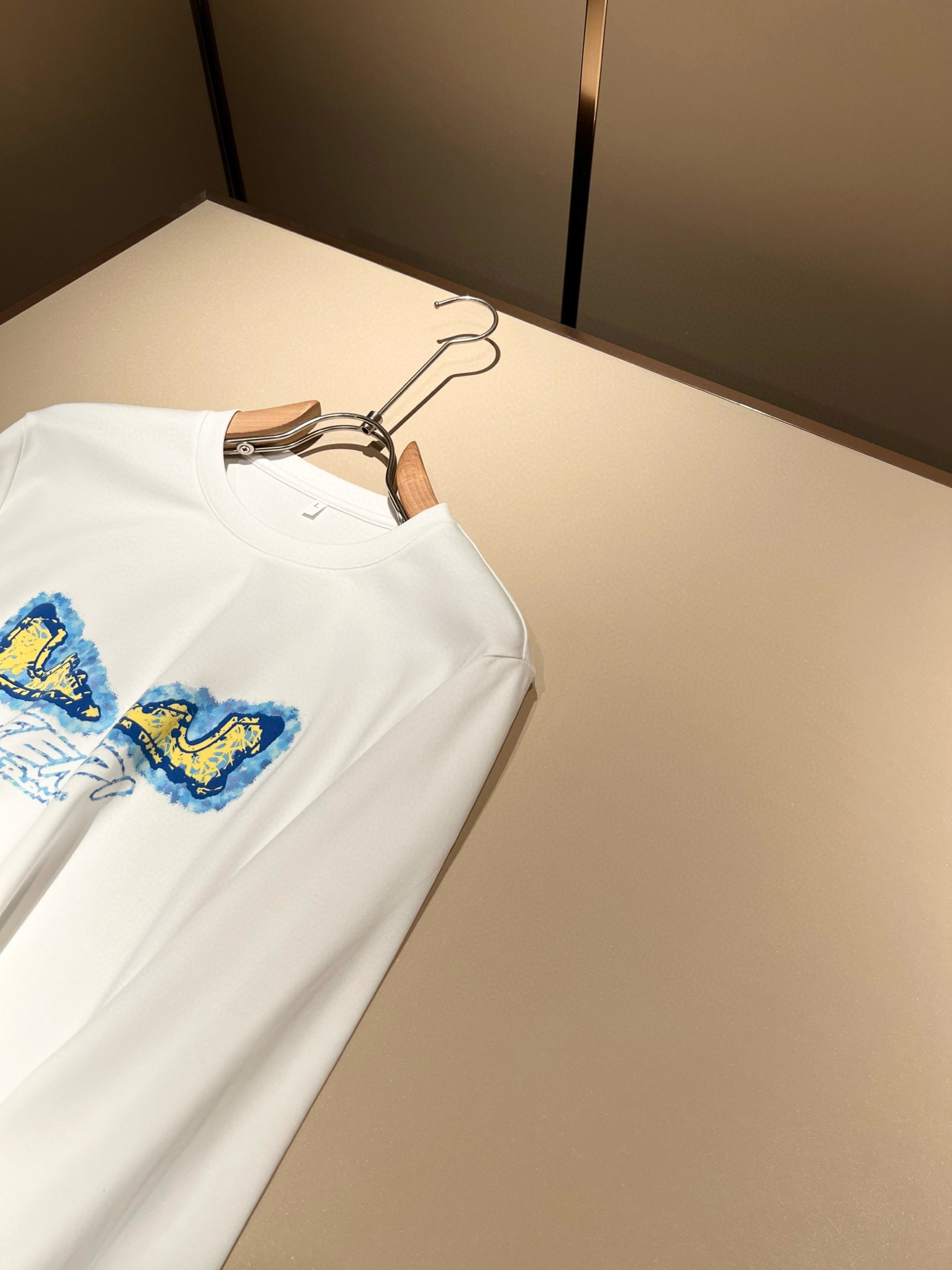 FEN*I 芬*迪2026春夏新款FD家族FF男女同款👫打底衫，男女同款👫百搭极简短袖。意大利原厂订单，