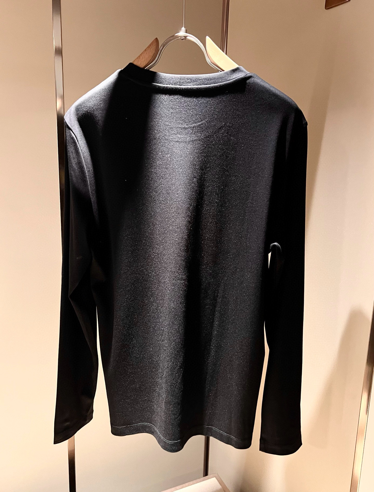 FEN*I 芬*迪2026春夏新款FD家族FF男女同款👫打底衫，男女同款👫百搭极简短袖。意大利原厂订单，