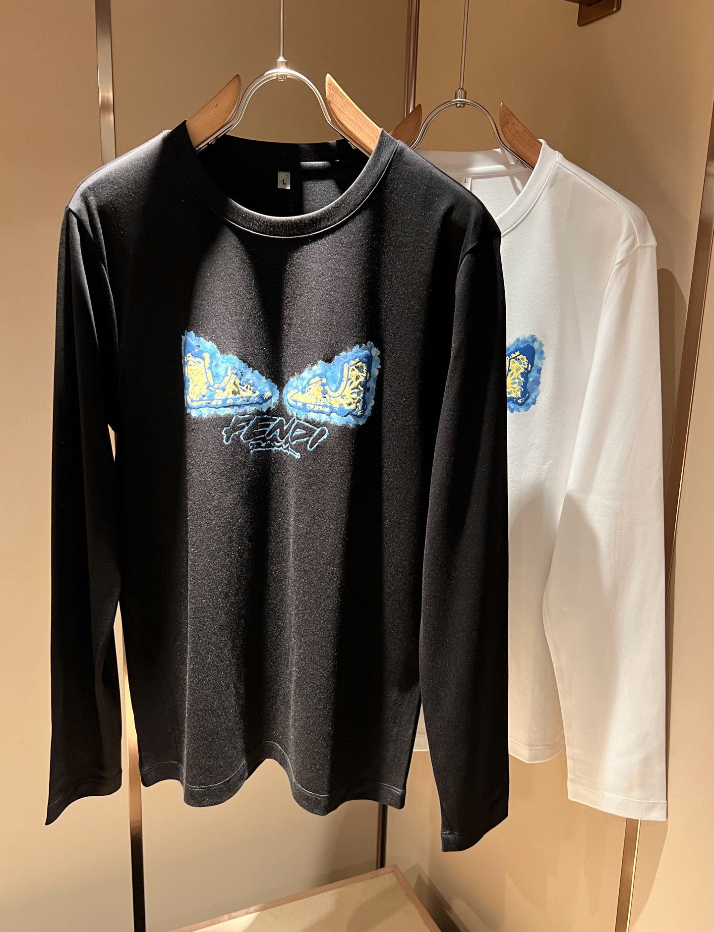 FEN*I 芬*迪2026春夏新款FD家族FF男女同款👫打底衫，男女同款👫百搭极简短袖。意大利原厂订单，